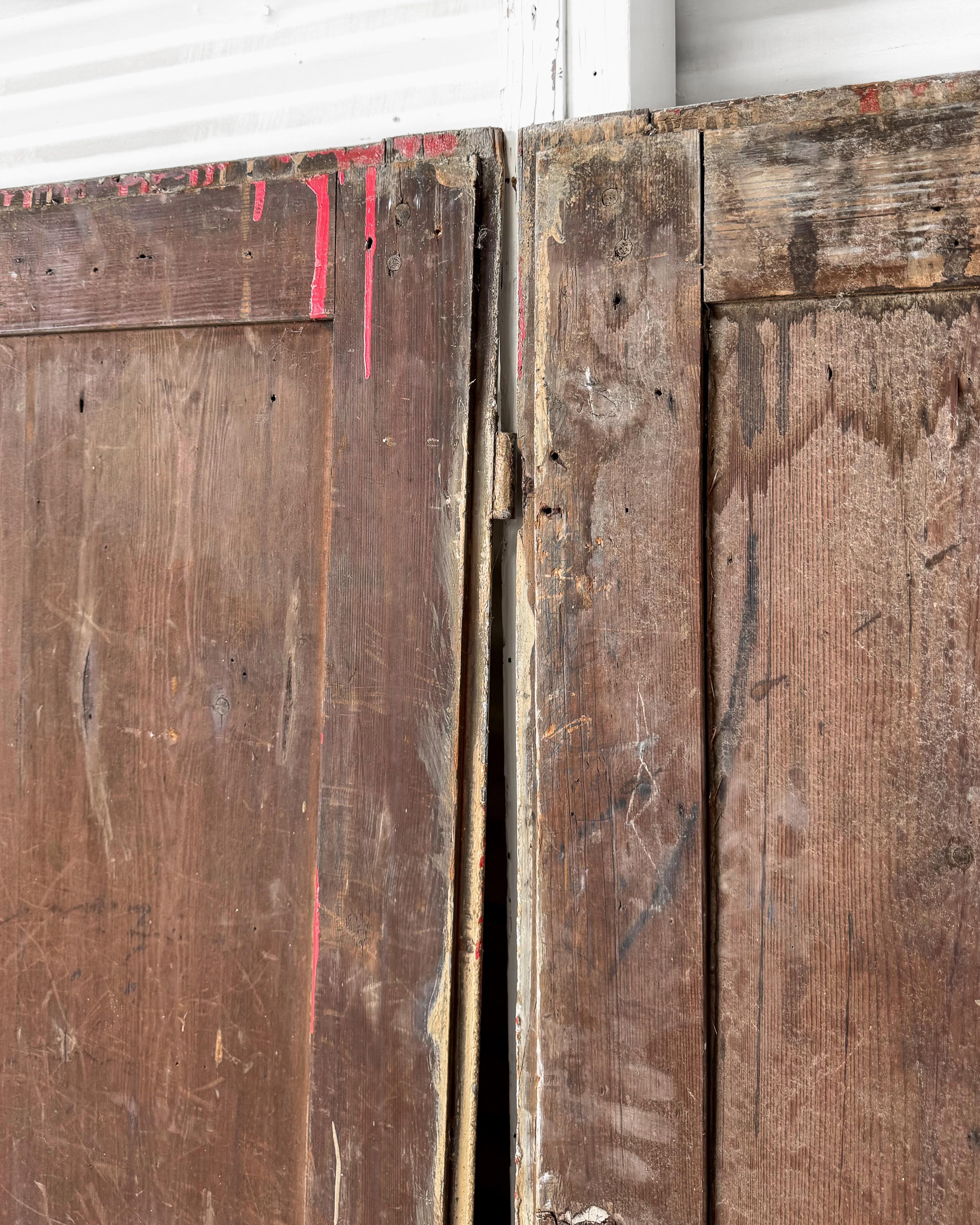 Portes d'armoire françaises récupérées du 18e siècle, ensemble de 4 en vente 14