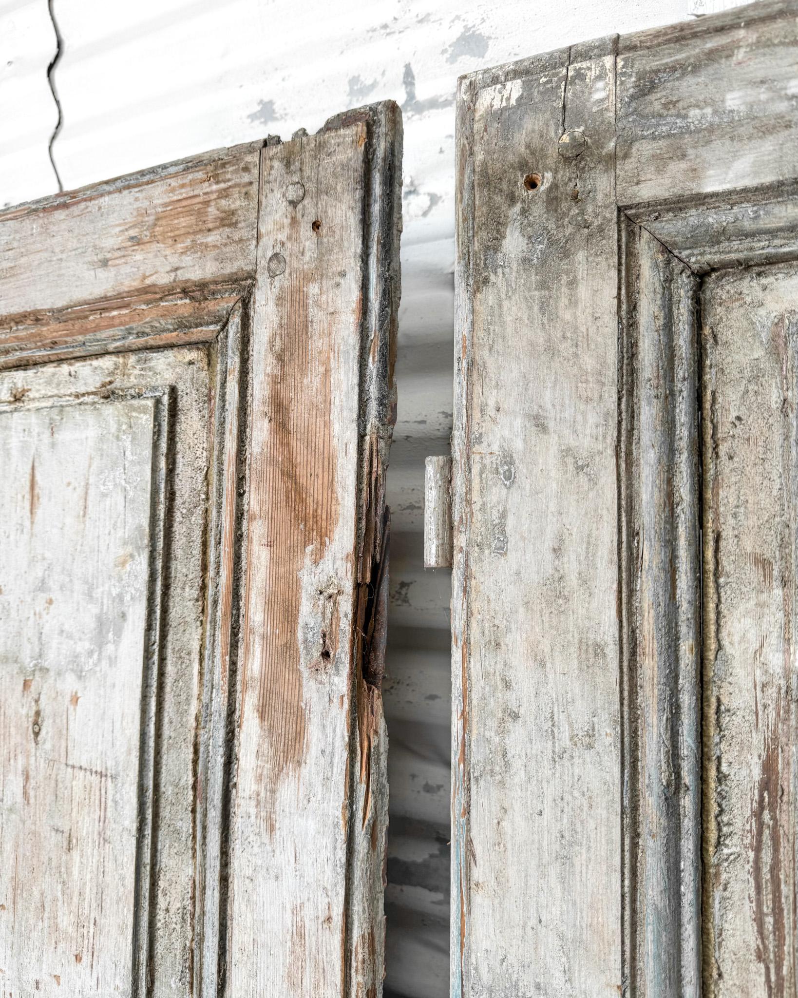 Portes d'armoire françaises récupérées du 18e siècle, ensemble de 4 en vente 2