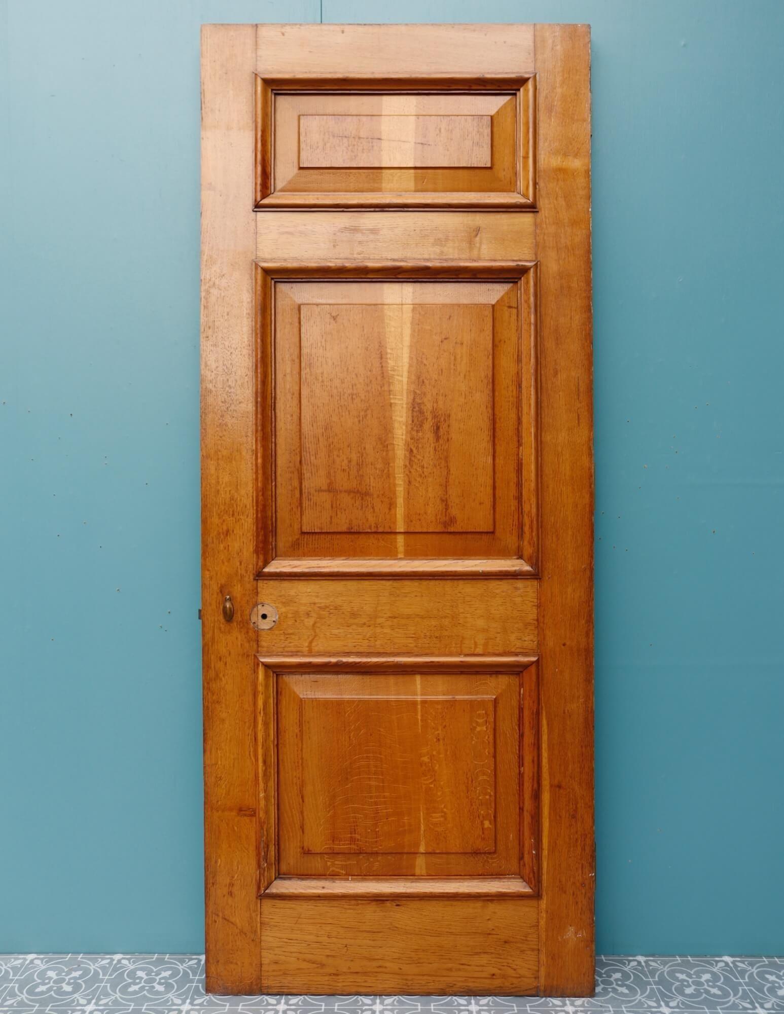 20th Century Reclaimed 1920s Oak Door with Frame & Architrave For Sale