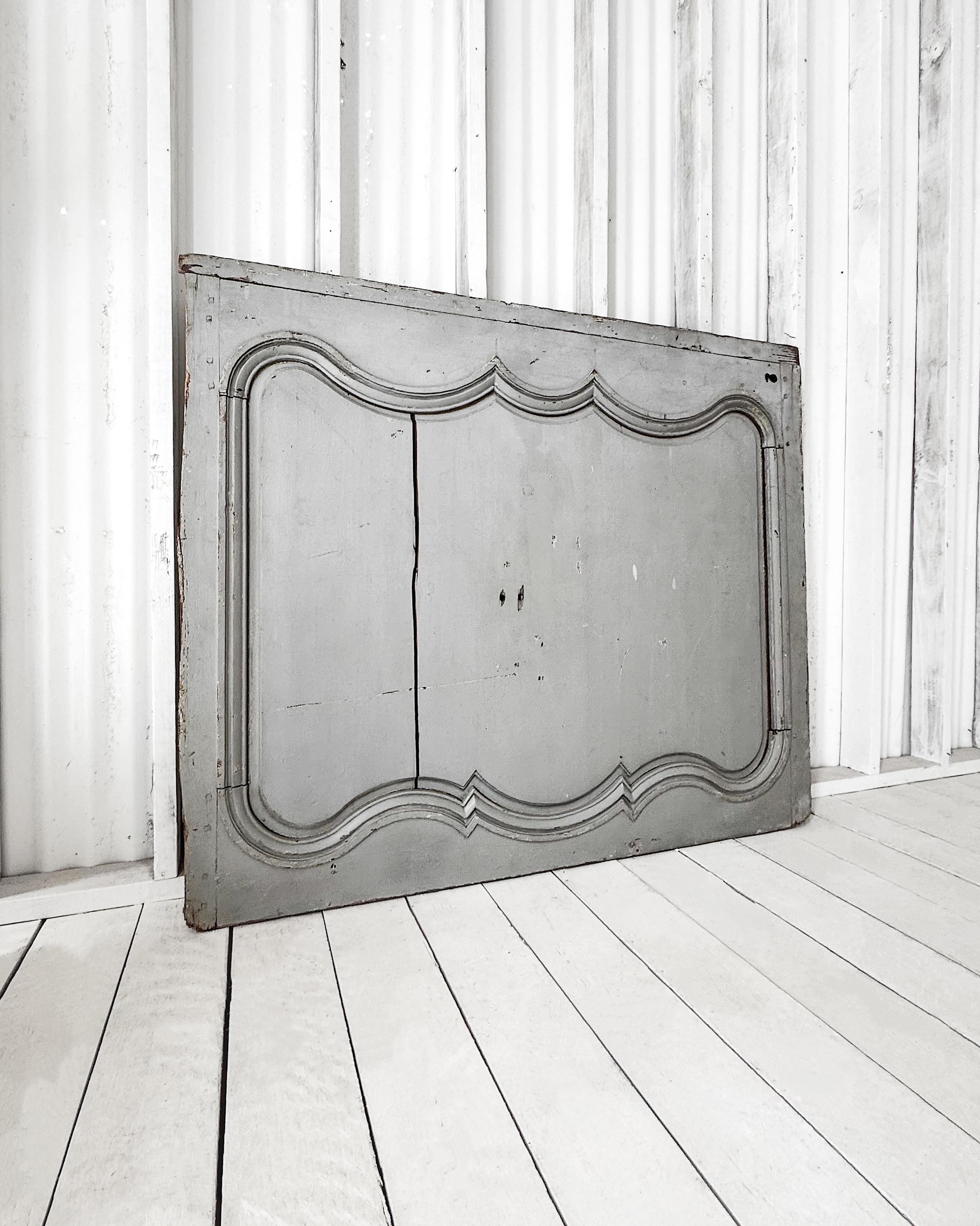 Reclaimed 19th century French Provincial Decorative Boiserie Panel In Good Condition For Sale In Mckinney, TX