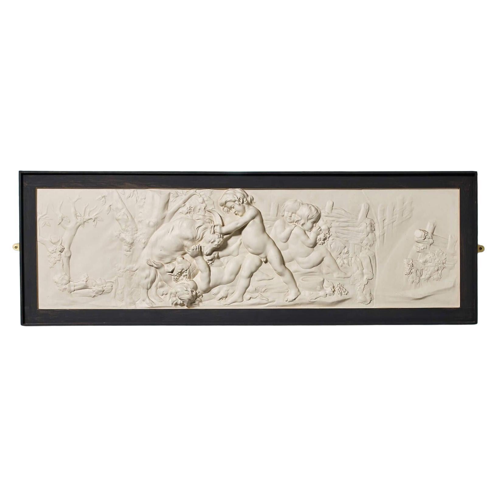 Targa da parete in gesso del 20° secolo in stile neoclassico recuperato