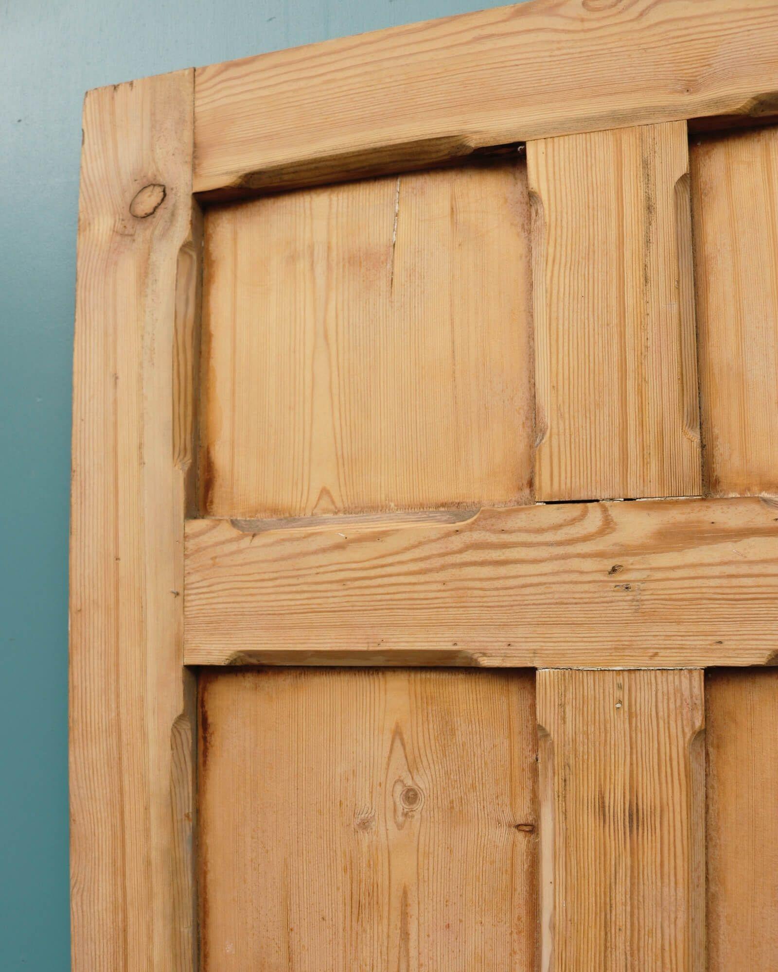 Reclaimed 6-Panel Victorian Pine Internal or Exterior Door In Fair Condition For Sale In Wormelow, Herefordshire