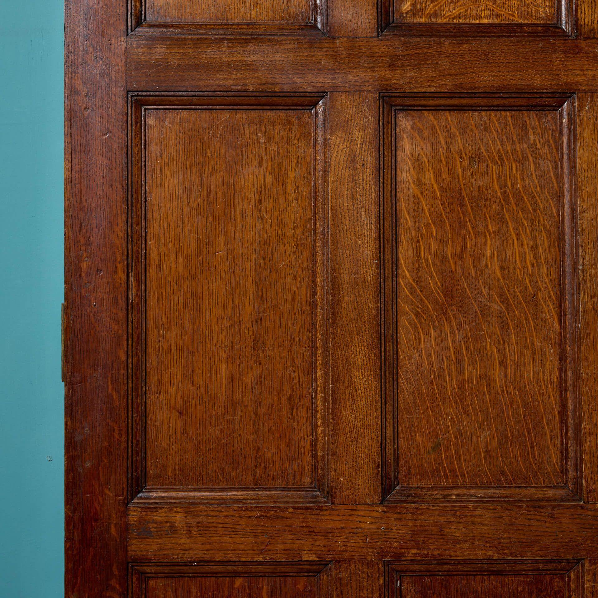 Aufgearbeitete 9-Paneel-Tür aus antiker Eiche im Zustand „Relativ gut“ im Angebot in Wormelow, Herefordshire