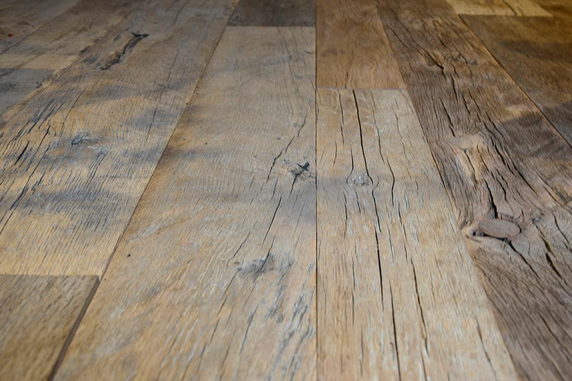 reclaimed oak floor boards