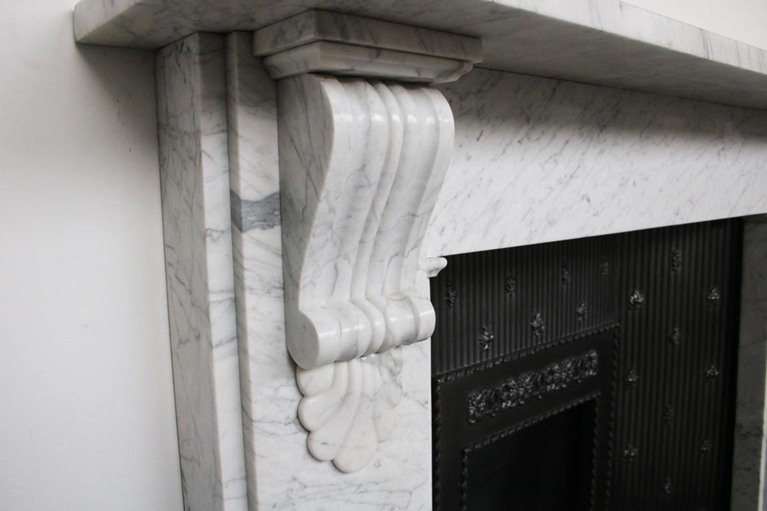 Reclaimed Antique Late Victorian White Carrara Marble Fireplace Surround At 1stdibs