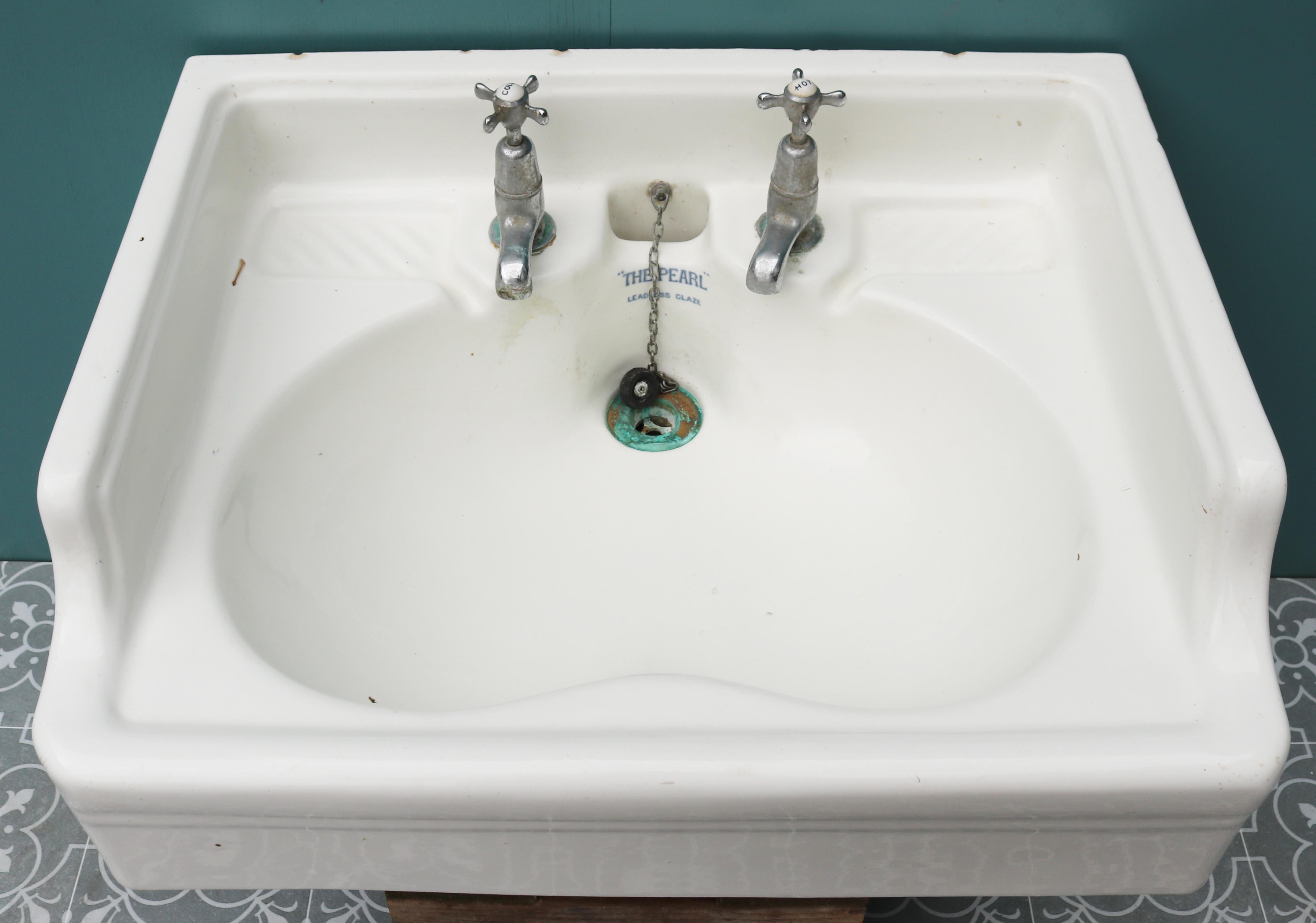 Reclaimed Bathroom Basin or Sink 'The Pearl' In Fair Condition For Sale In Wormelow, Herefordshire