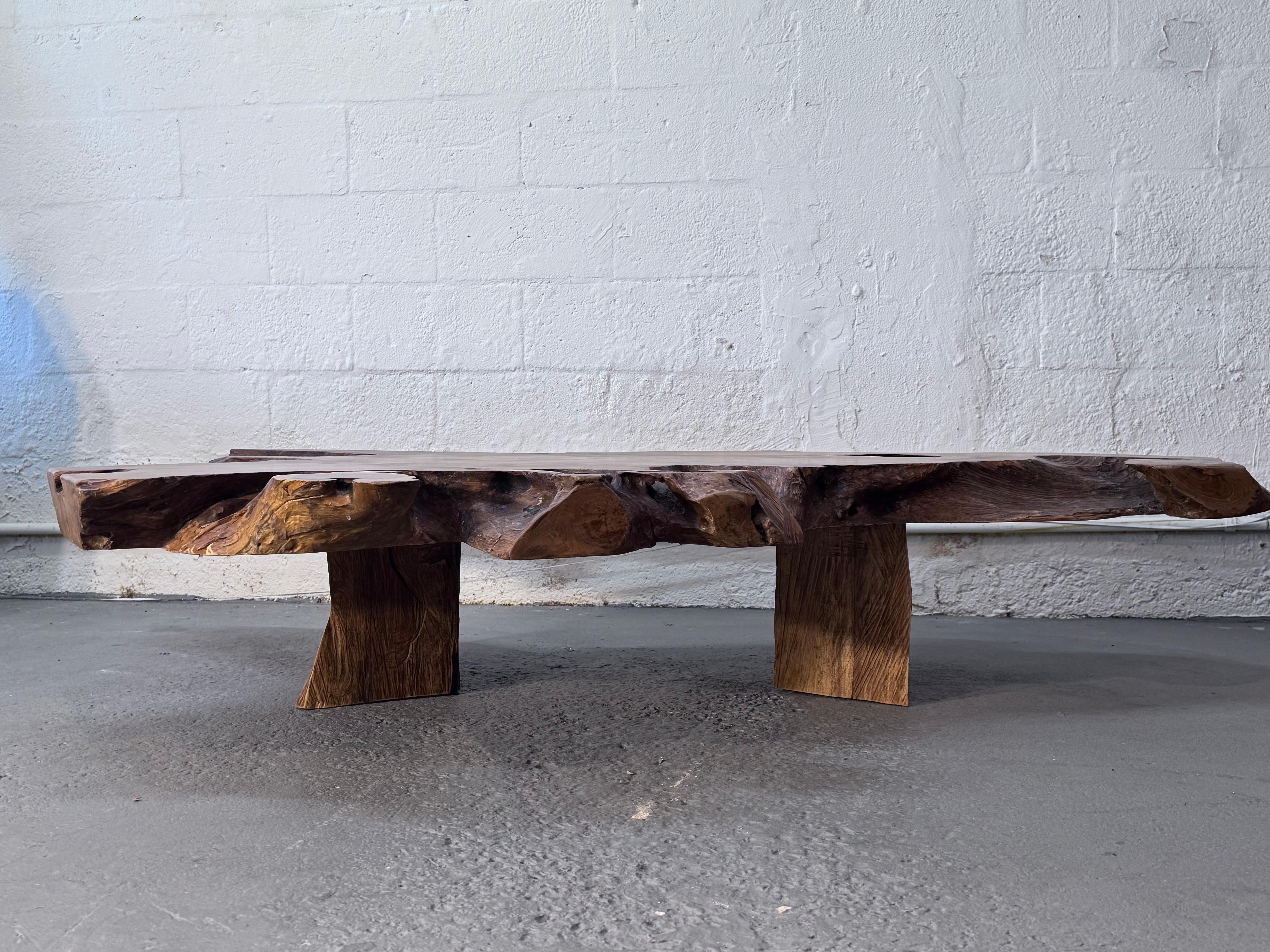 Reclaimed Brazilian Teak Live-Edge Coffee Table, Handcrafted by Rafael Calvo Siglo XXI y contemporáneo en venta