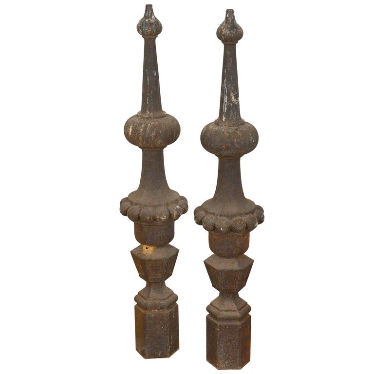 Reclaimed Cast Iron Finial Posts, 20th Century For Sale at 1stDibs