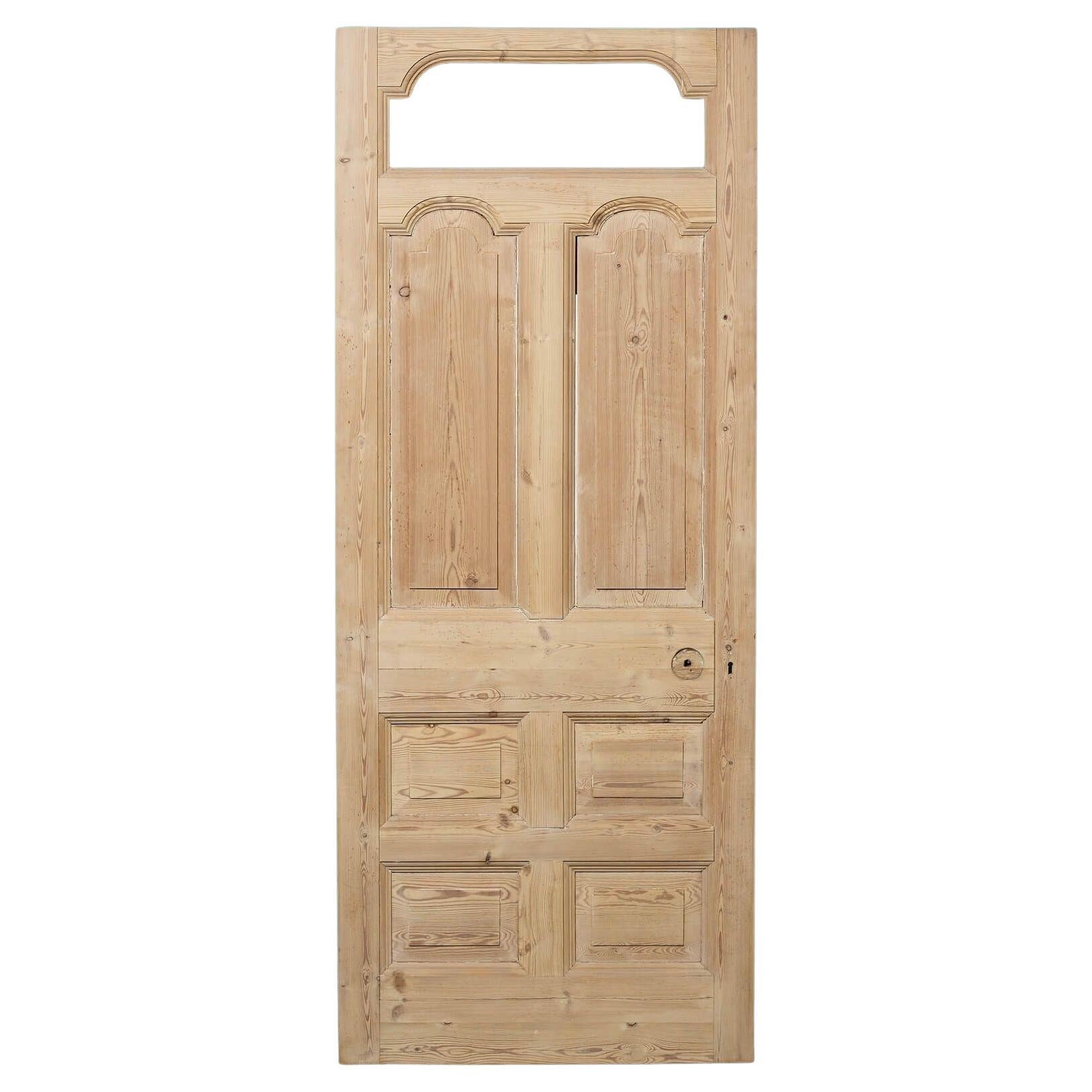 Porta d
ingresso o esterna in stile edoardiano recuperata per la realizzazione di vetrate