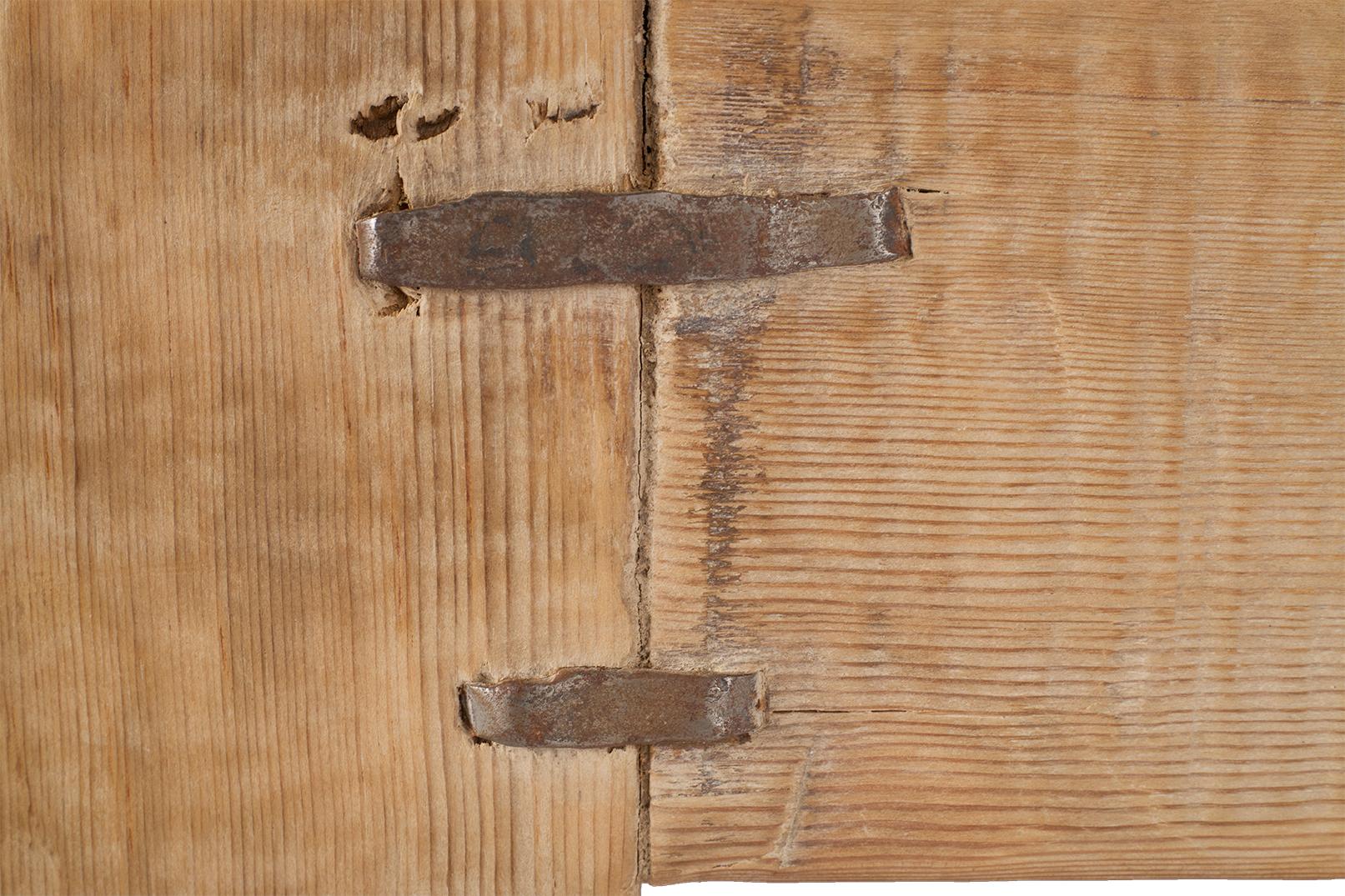 Bois Console Box Form en orme recyclé en vente