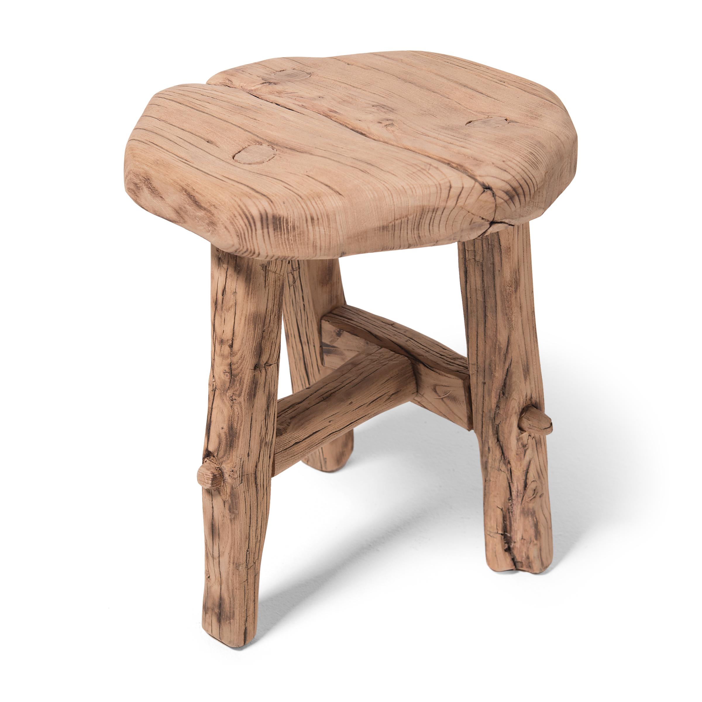 Reclaimed Elm Chinese Courtyard Stool In Good Condition In Chicago, IL