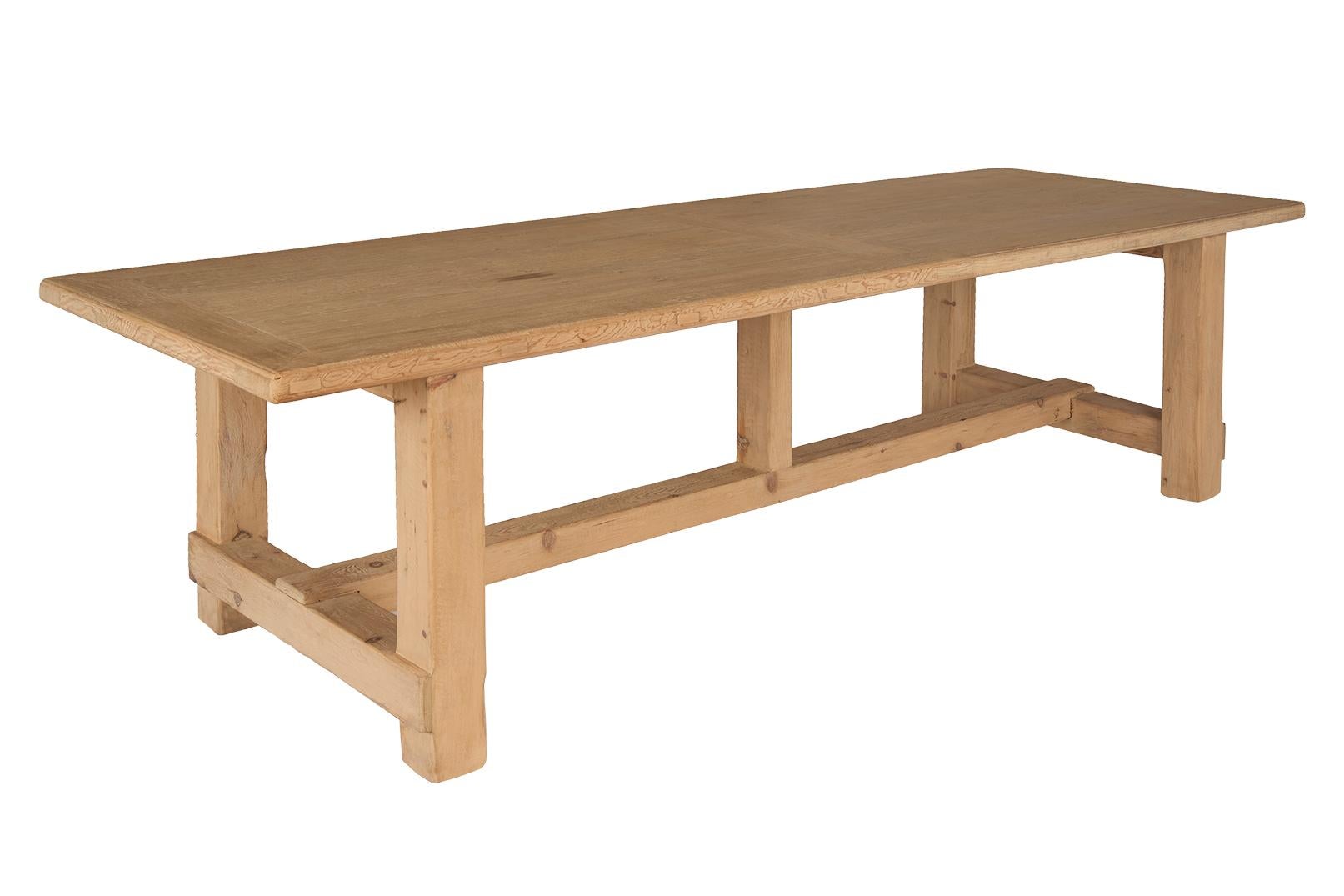 Reclaimed Elm Napa Dining Table In Good Condition In Dallas, TX