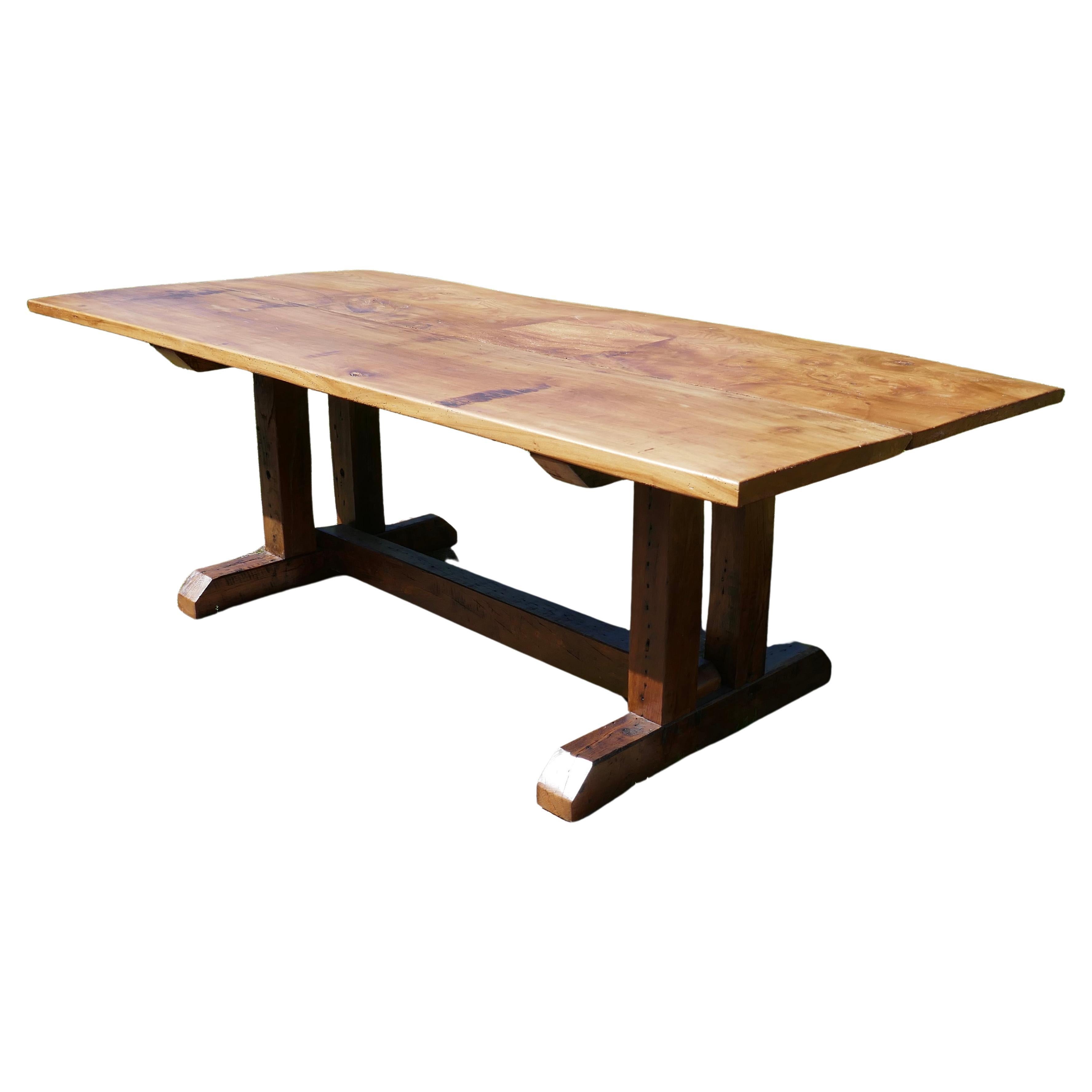 Reclaimed Elm Rustic English Barn Table    This is a superb piece  For Sale