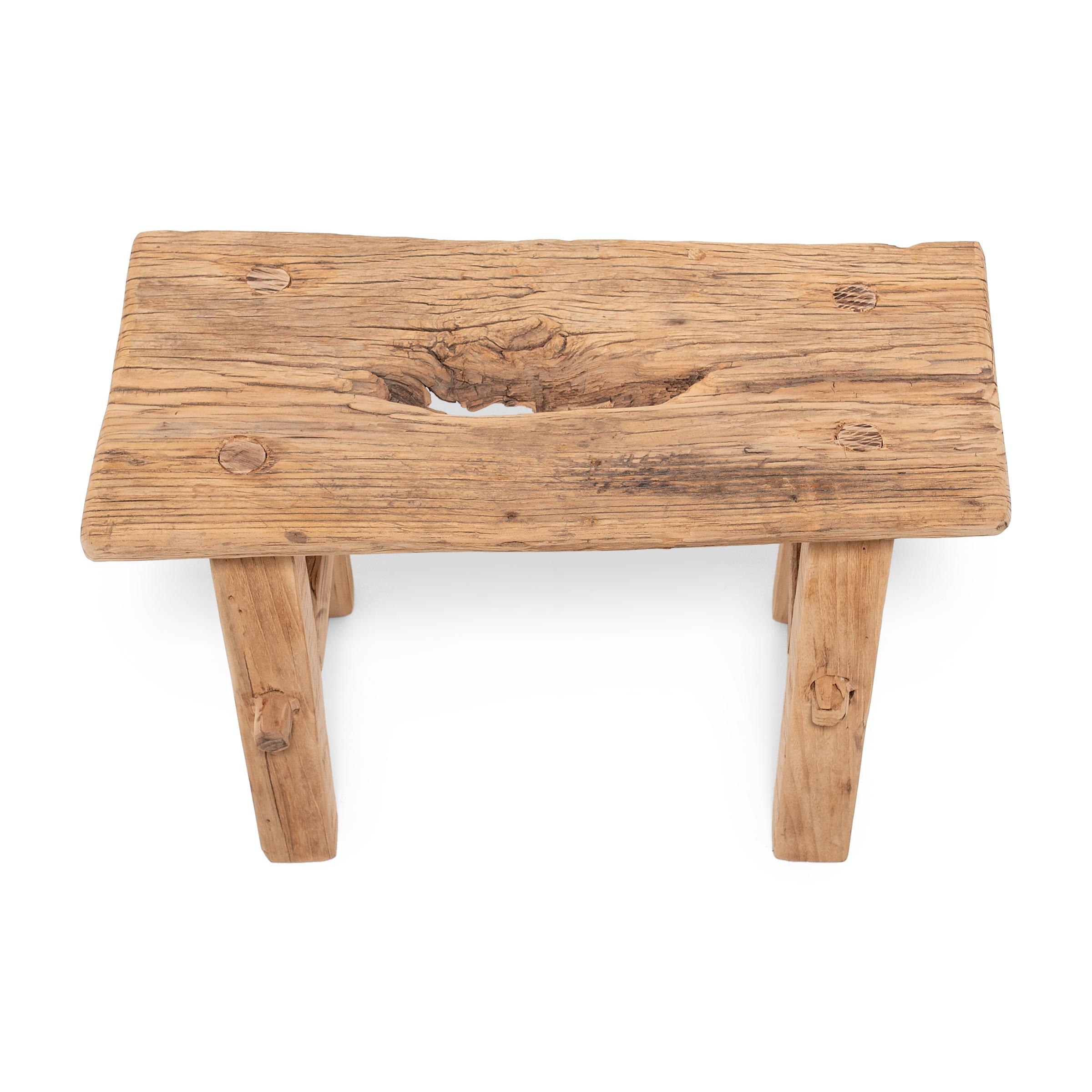 Reclaimed Elm Splayed Leg Stool In Good Condition In Chicago, IL