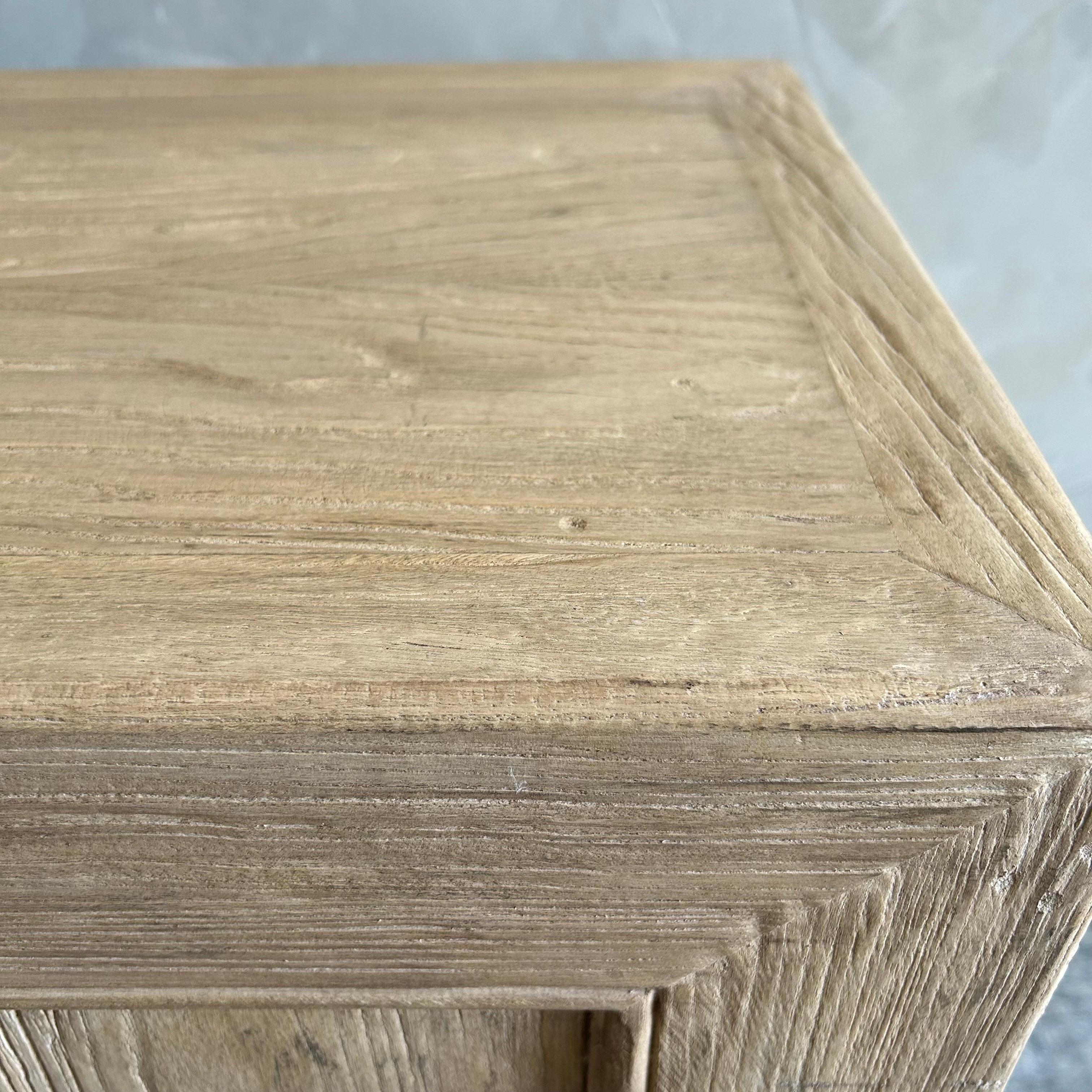 Wiederaufbereitete Ulme Wood 4 Tür Schrank oder Sideboard (21. Jahrhundert und zeitgenössisch) im Angebot
