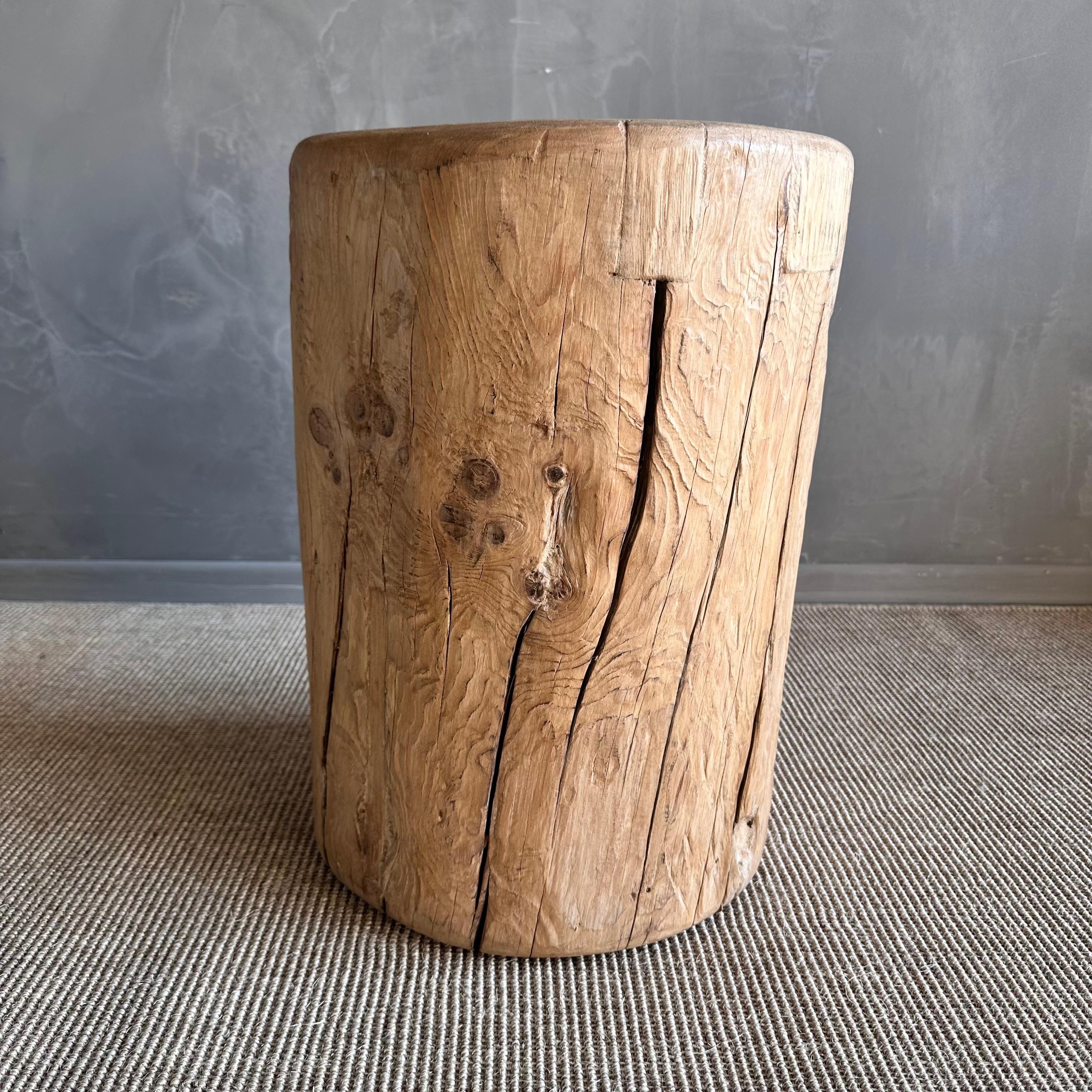 Aufgearbeitete Ulme Wood Stumpf im Zustand „Neu“ im Angebot in Old Town Orange, CA
