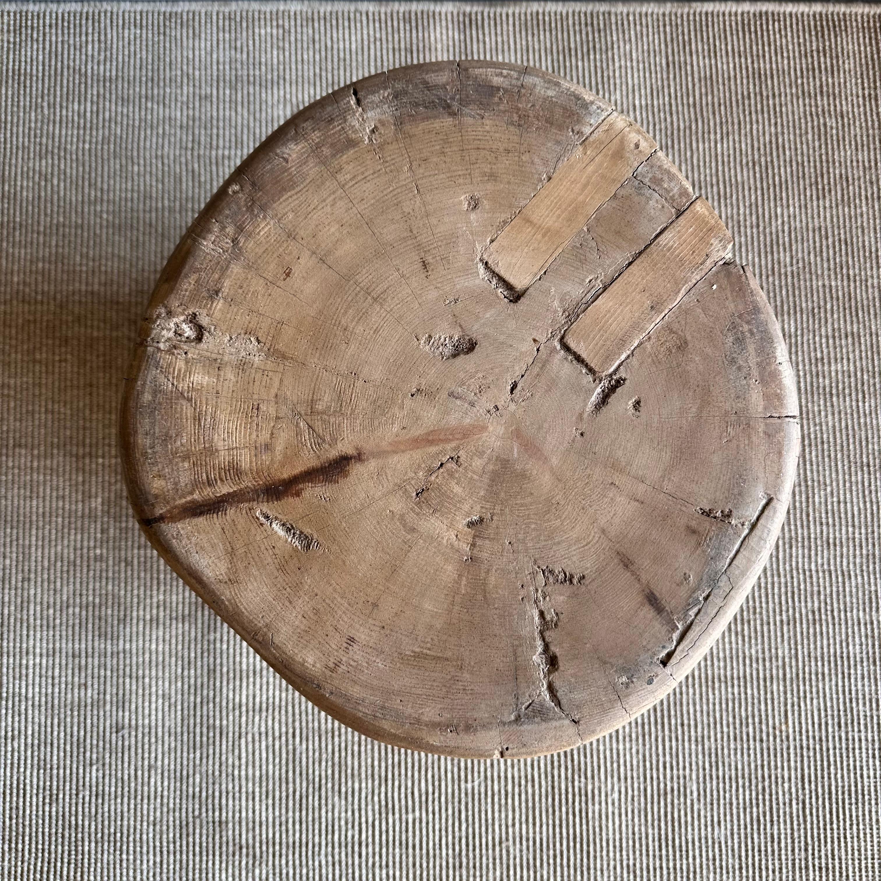 Aufgearbeitete Ulme Wood Stumpf (21. Jahrhundert und zeitgenössisch) im Angebot