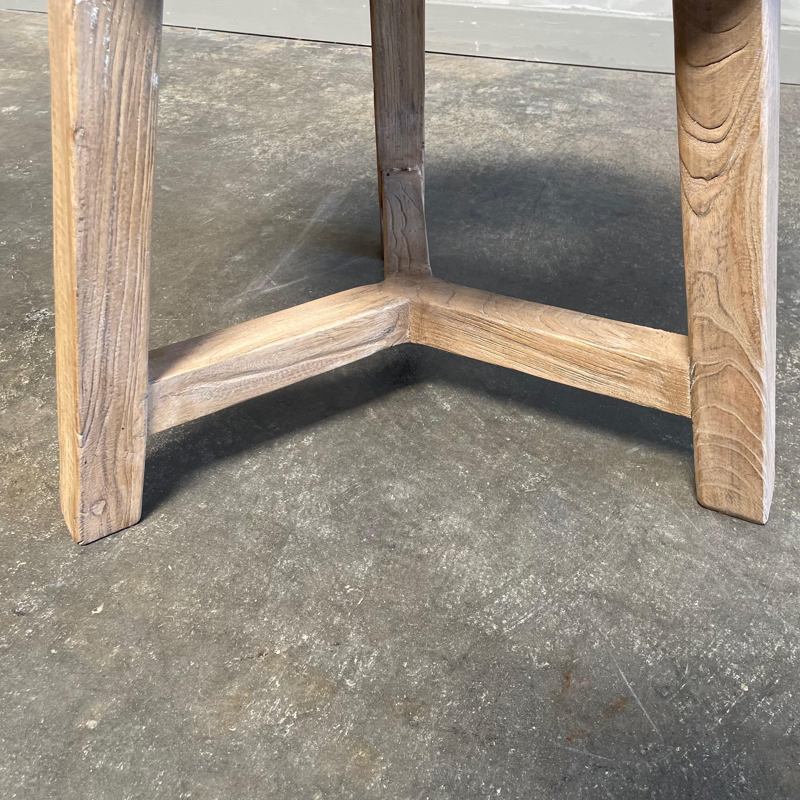 Wiederaufbereitete Ulme Wood Wheel Tisch im Zustand „Gut“ im Angebot in Old Town Orange, CA