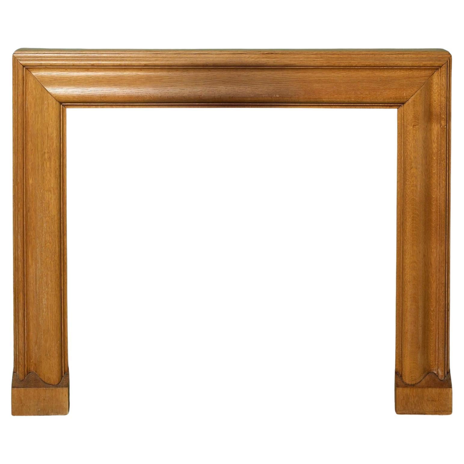 Aufgearbeitete englische Eiche Bolection Style Mantel