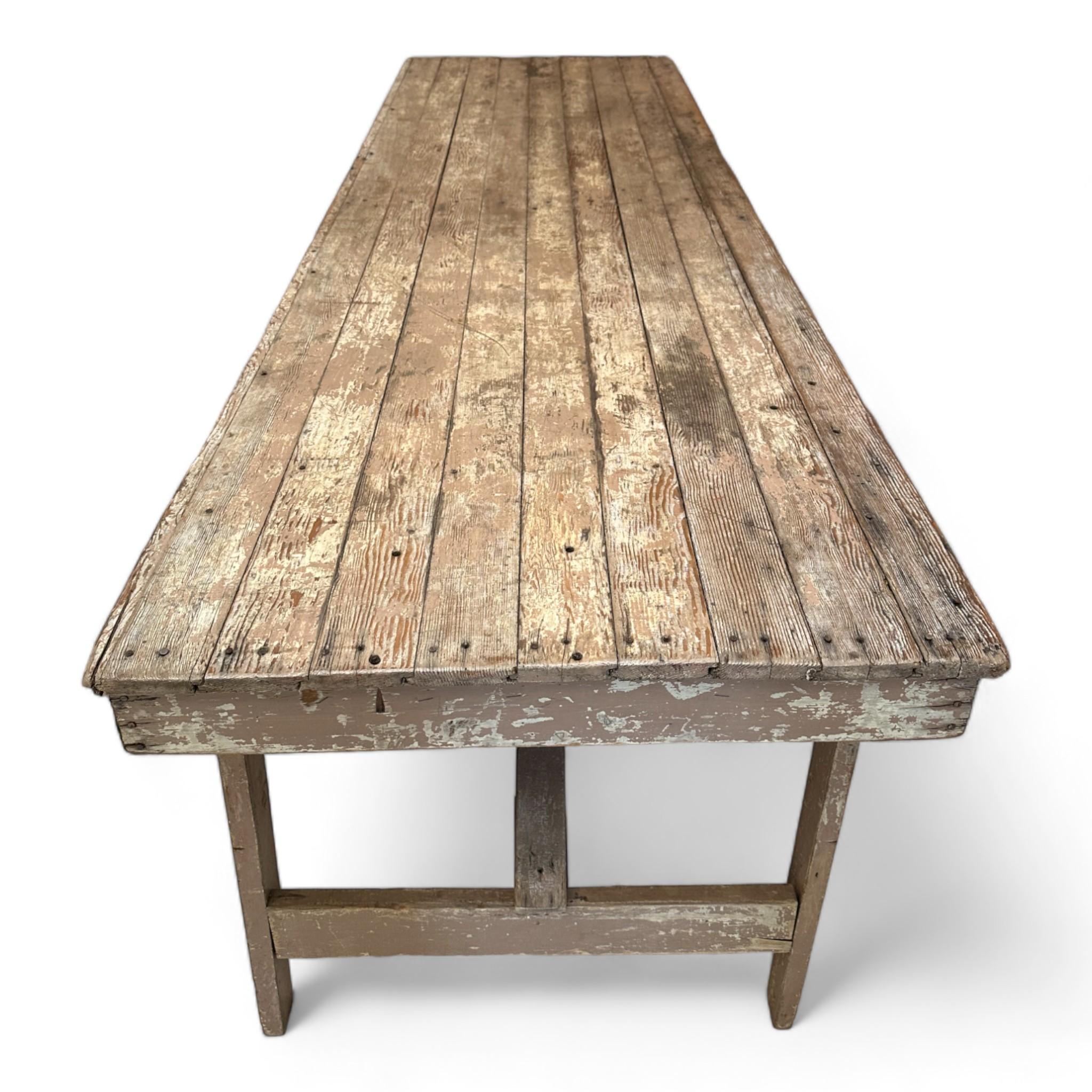 Reclaimed Wood Folding Farmhouse Table In Fair Condition For Sale In Los Angeles, CA