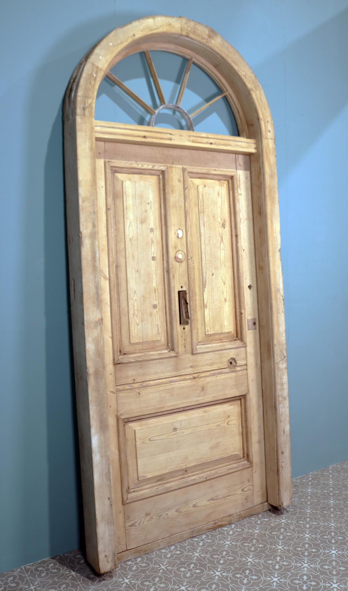 Reclaimed Georgian Front Door with Fanlight For Sale 1