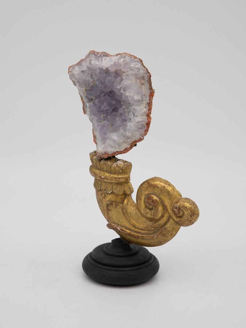 Reclaimed Gilt Fragment with Pale Amethyst In Good Condition For Sale In South Salem, NY