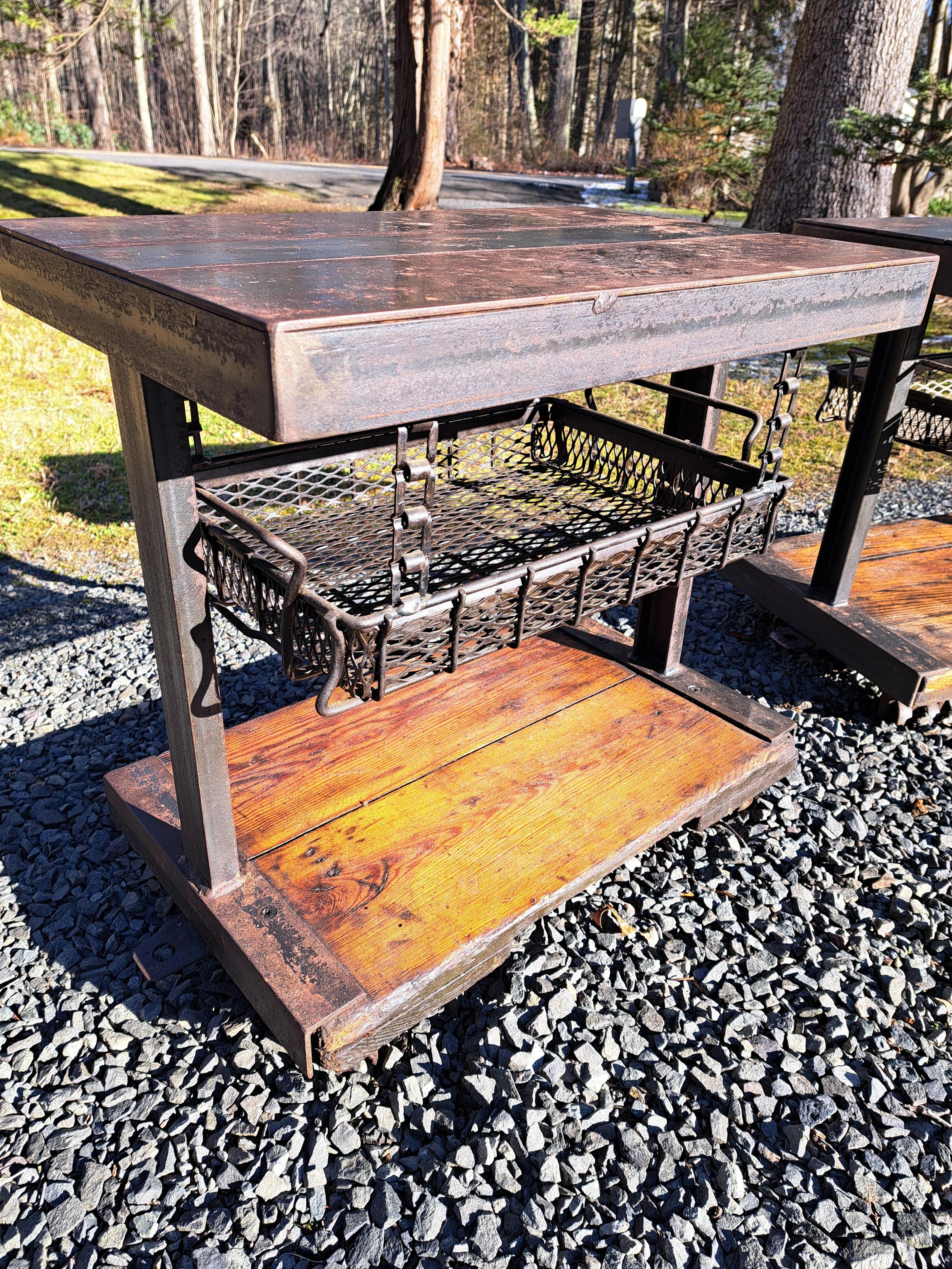 Reclaimed Industrial Side Tables a Pair en vente 5