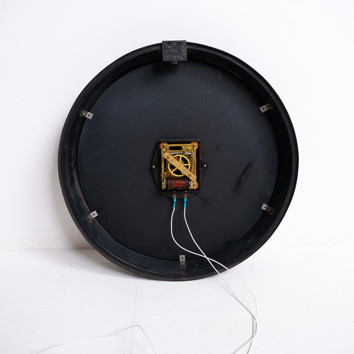 Reclaimed Large 18inch Diameter Industrial Slave Clock by Gent of Leicester For Sale 7