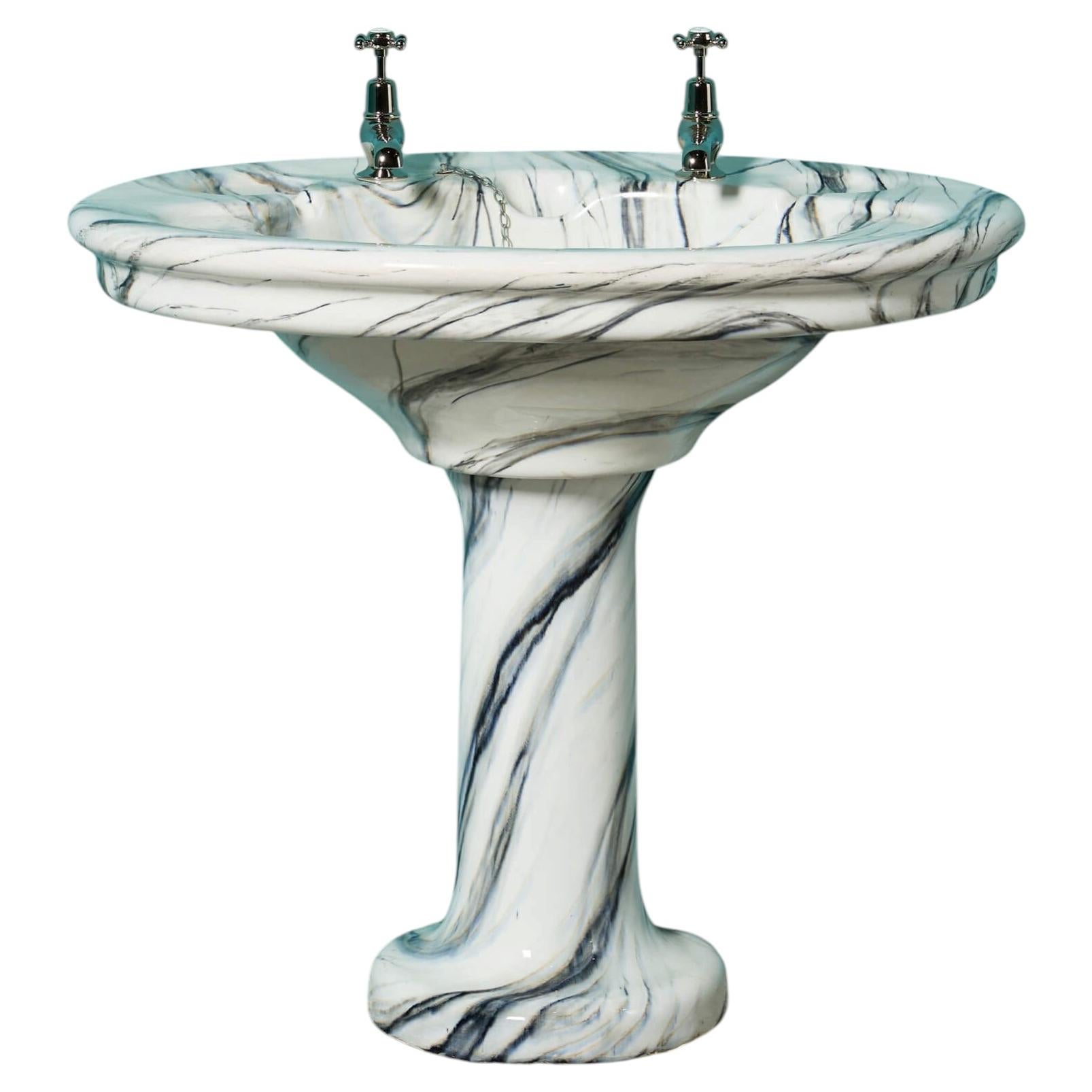 Lavabo sur pied en grès imitation marbre de récupération