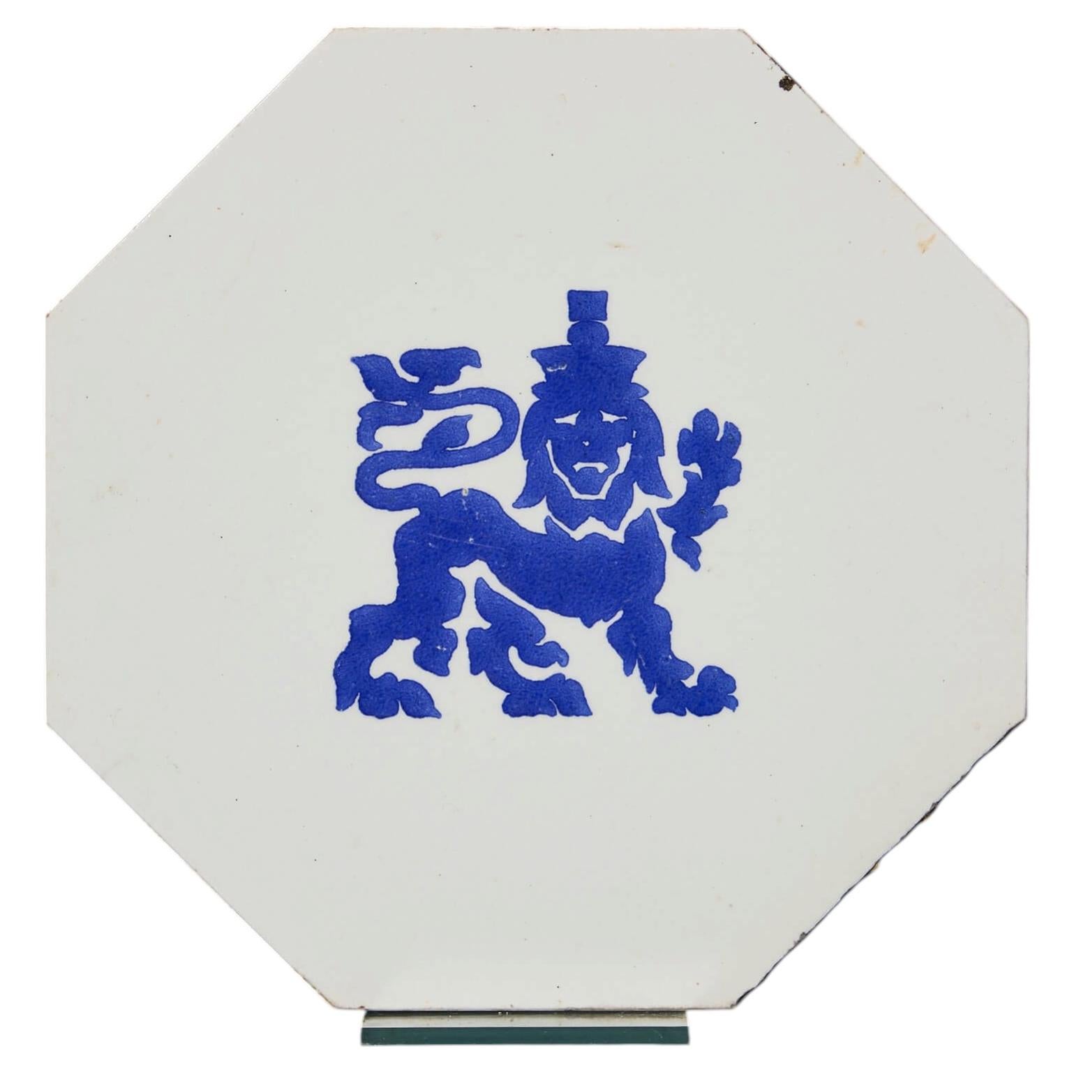Reclaimed Minton Hollins & Co. Victoria and Albert Museum Lion Tile