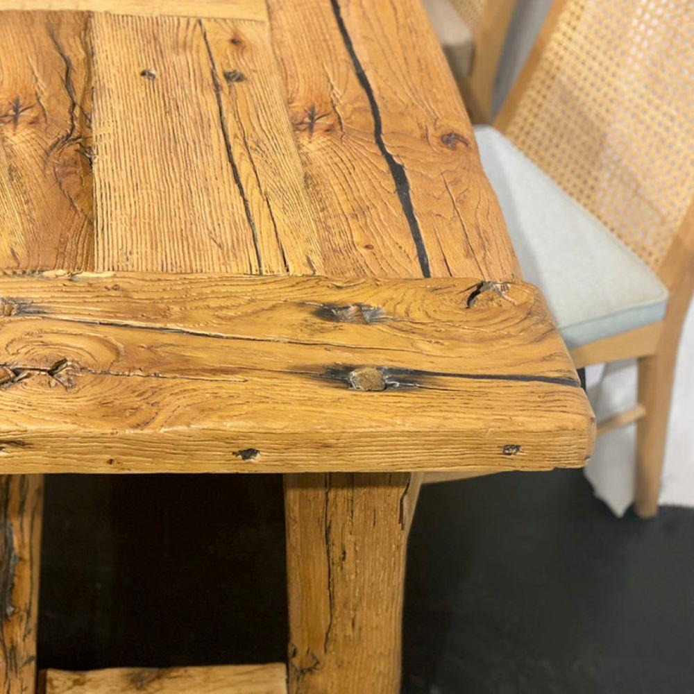 Reclaimed Oak Dining Table In New Condition For Sale In Cairo, EG