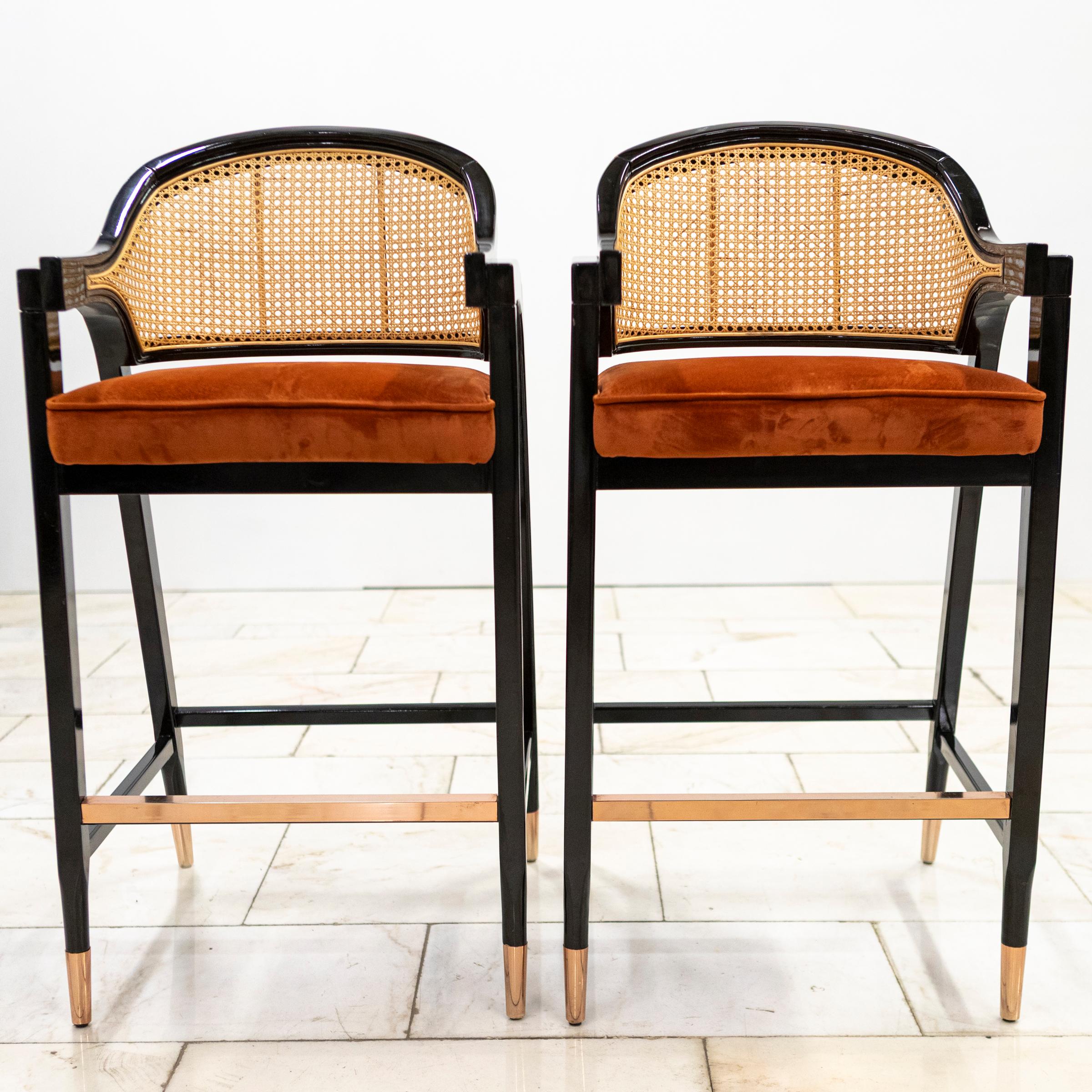 Ottone Coppia di sgabelli da bar di ispirazione mid century recuperati  Edward Wormley in vendita