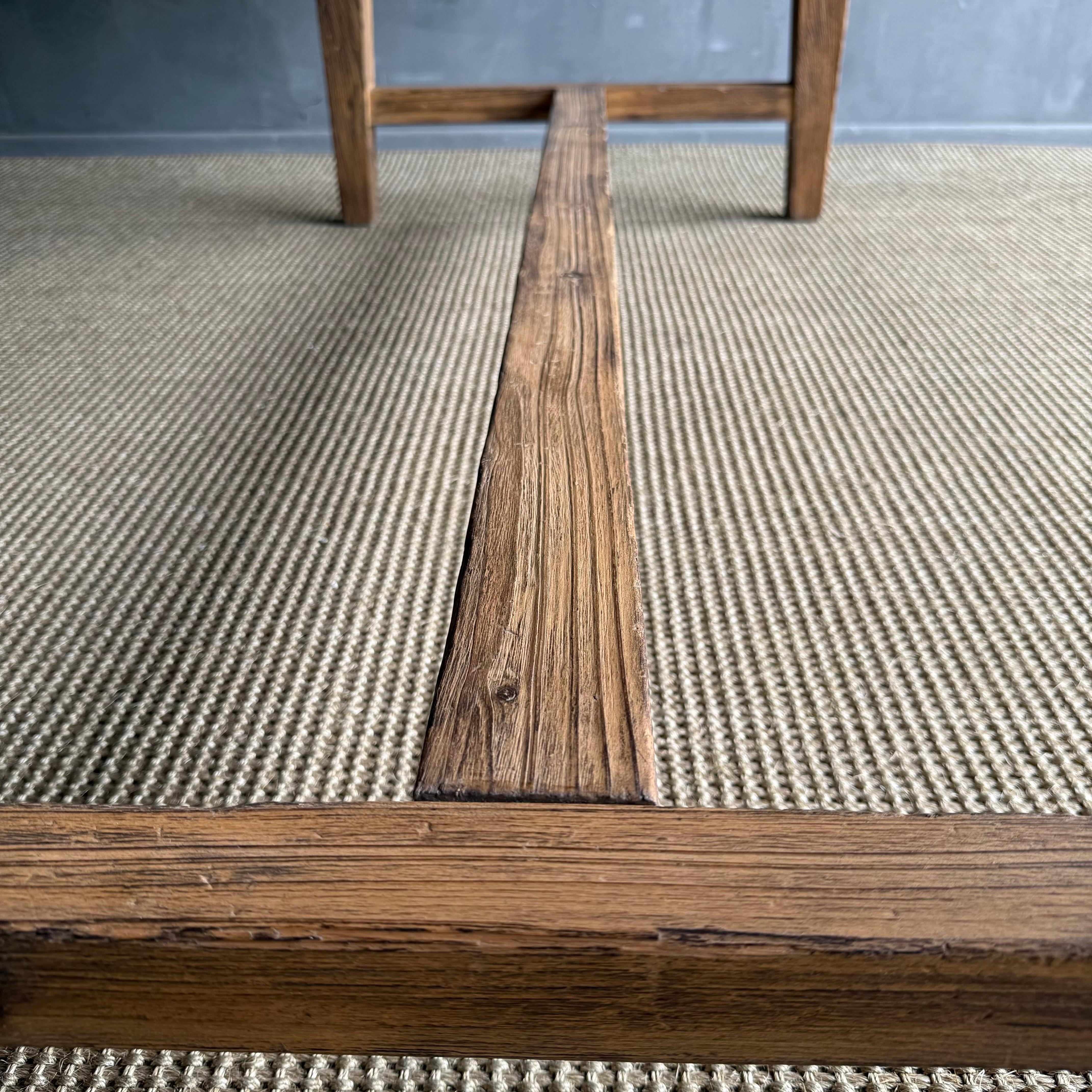 Table de salle à manger ovale en pin recyclé Style fermier européen en vente 14