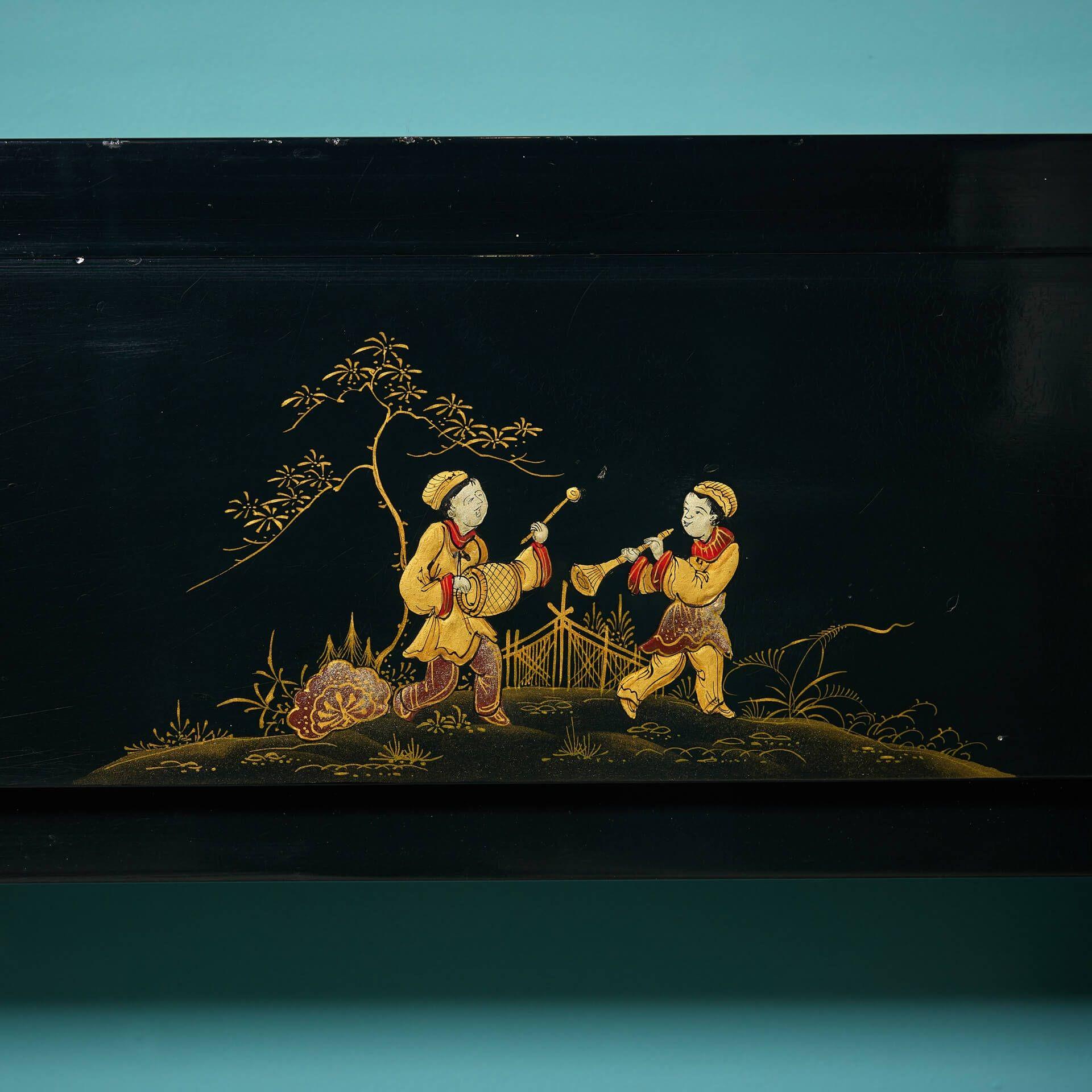 Bois Cheminée chinoiseries noire rare récupérée en vente