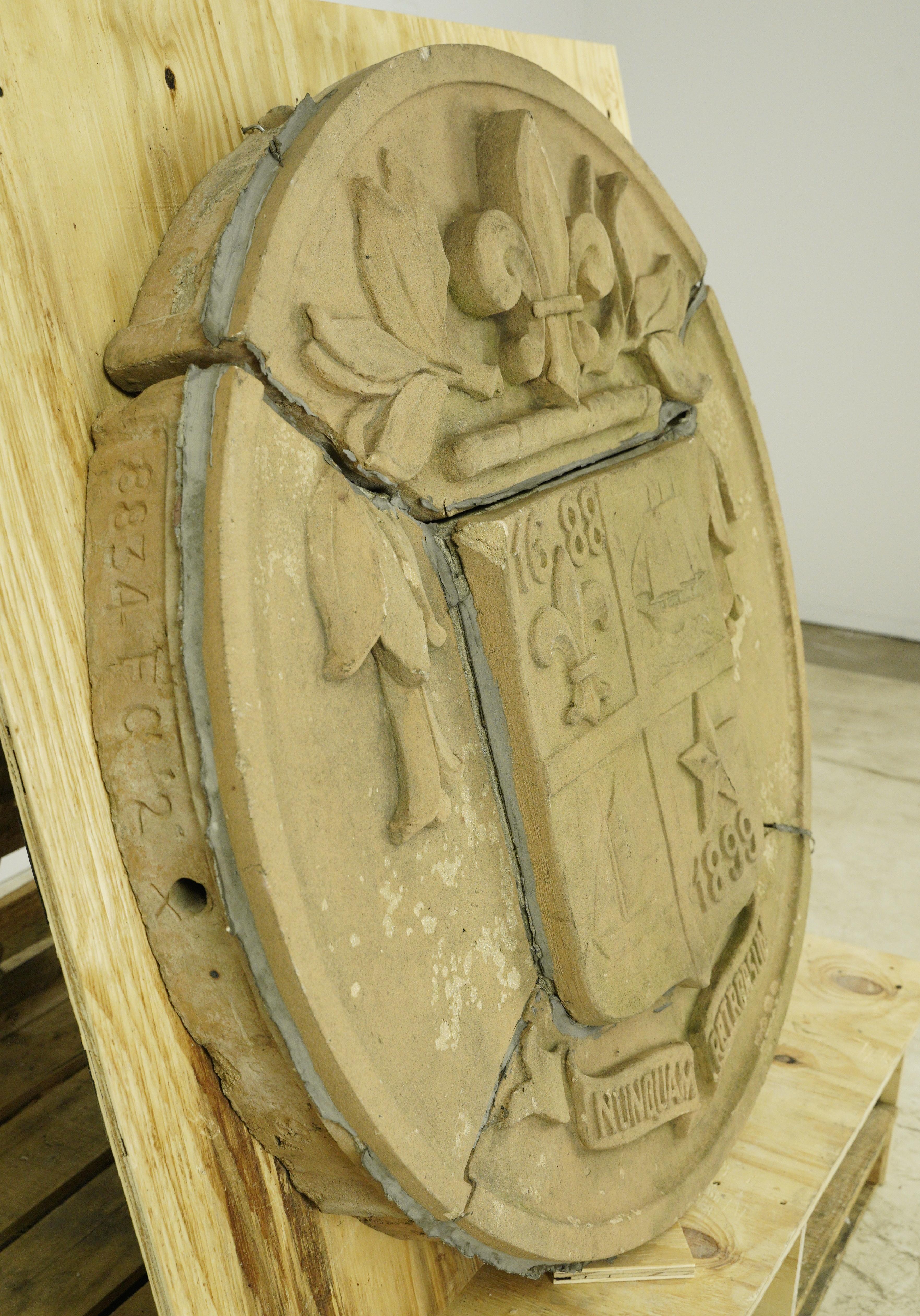 Reclaimed Seal of New Rochelle NY Terra Cotta Medallion For Sale 3