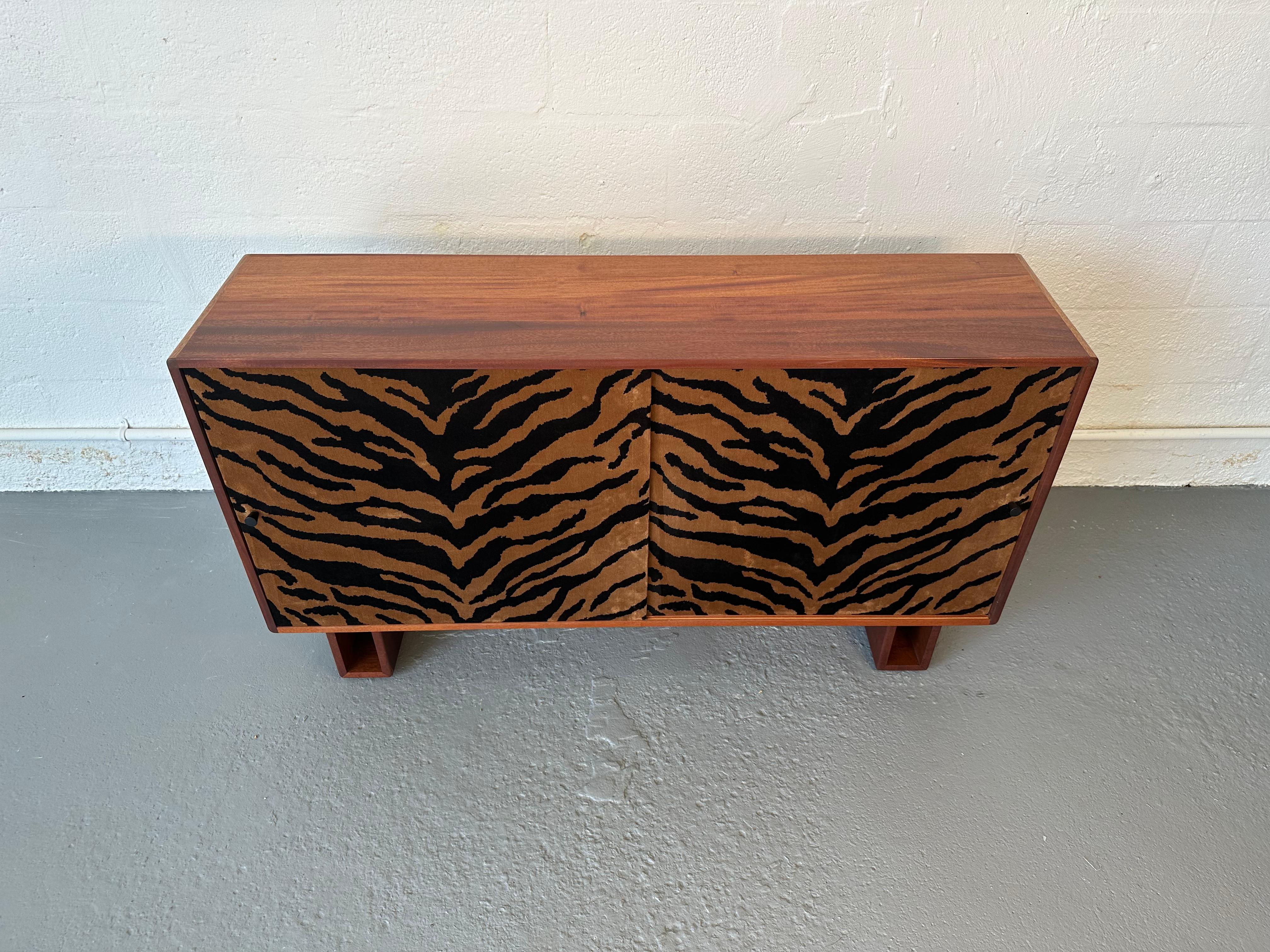 Reclaimed Solid Mahogany Wood and Velvet Dresser, Handcrafted by Rafael Calvo For Sale 1