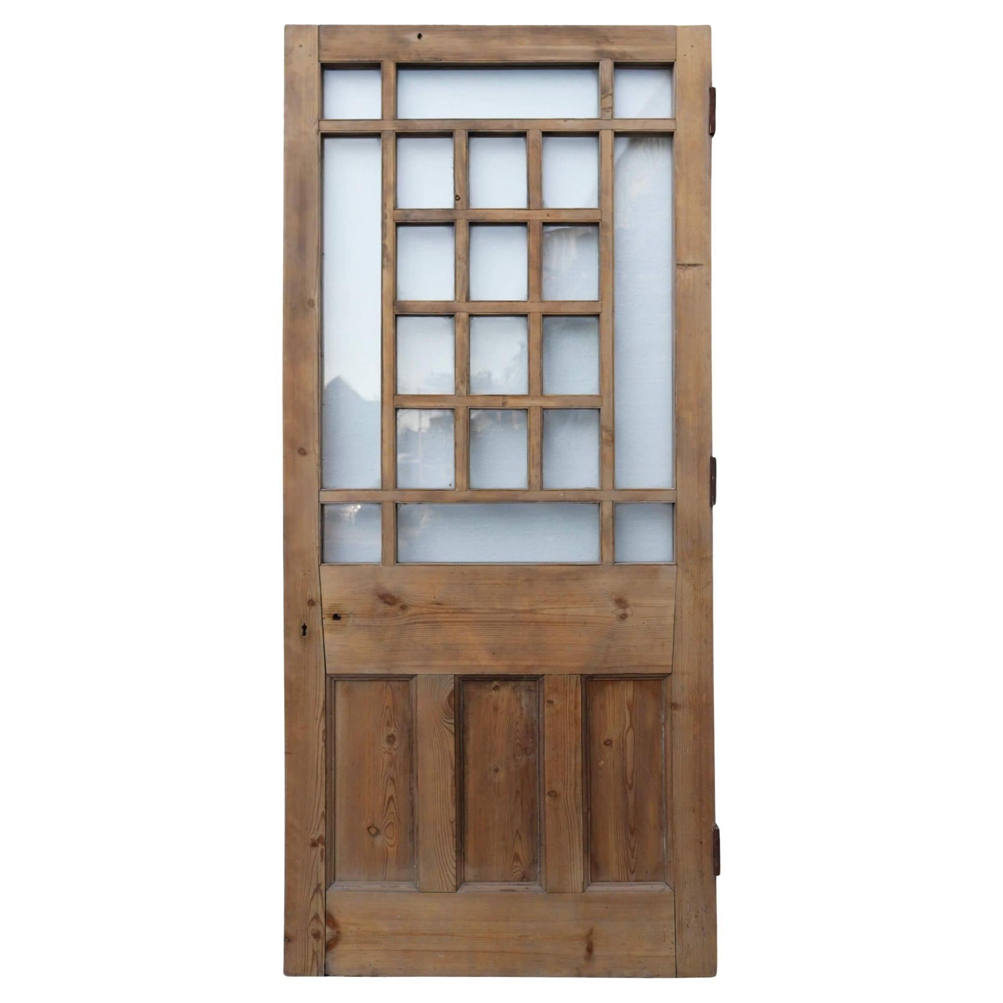 Puerta de entrada victoriana recuperada con acristalamiento Margin