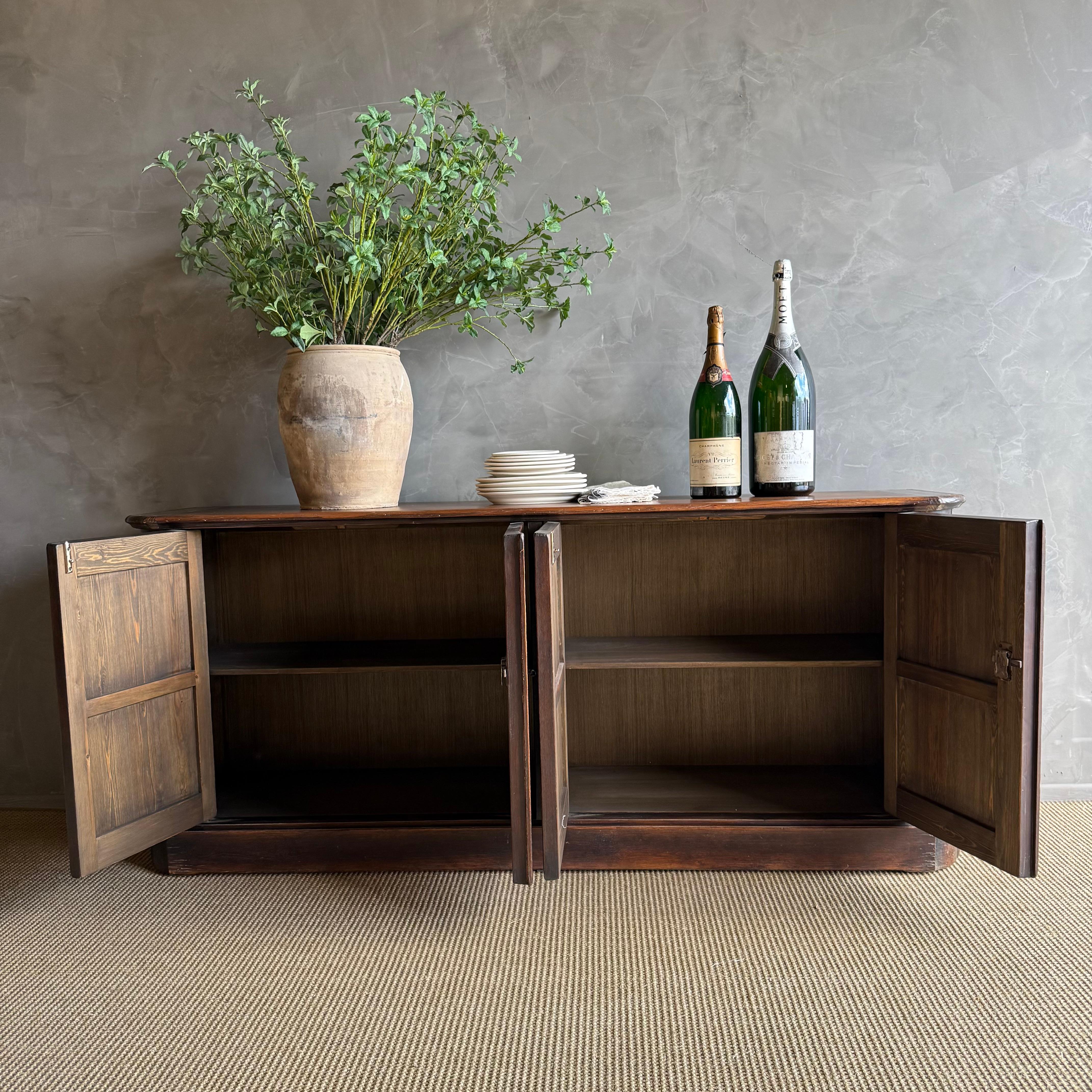 XX secolo Reclaimed Wood Bennett European Style Cabinet with 4 doors and locking key 83