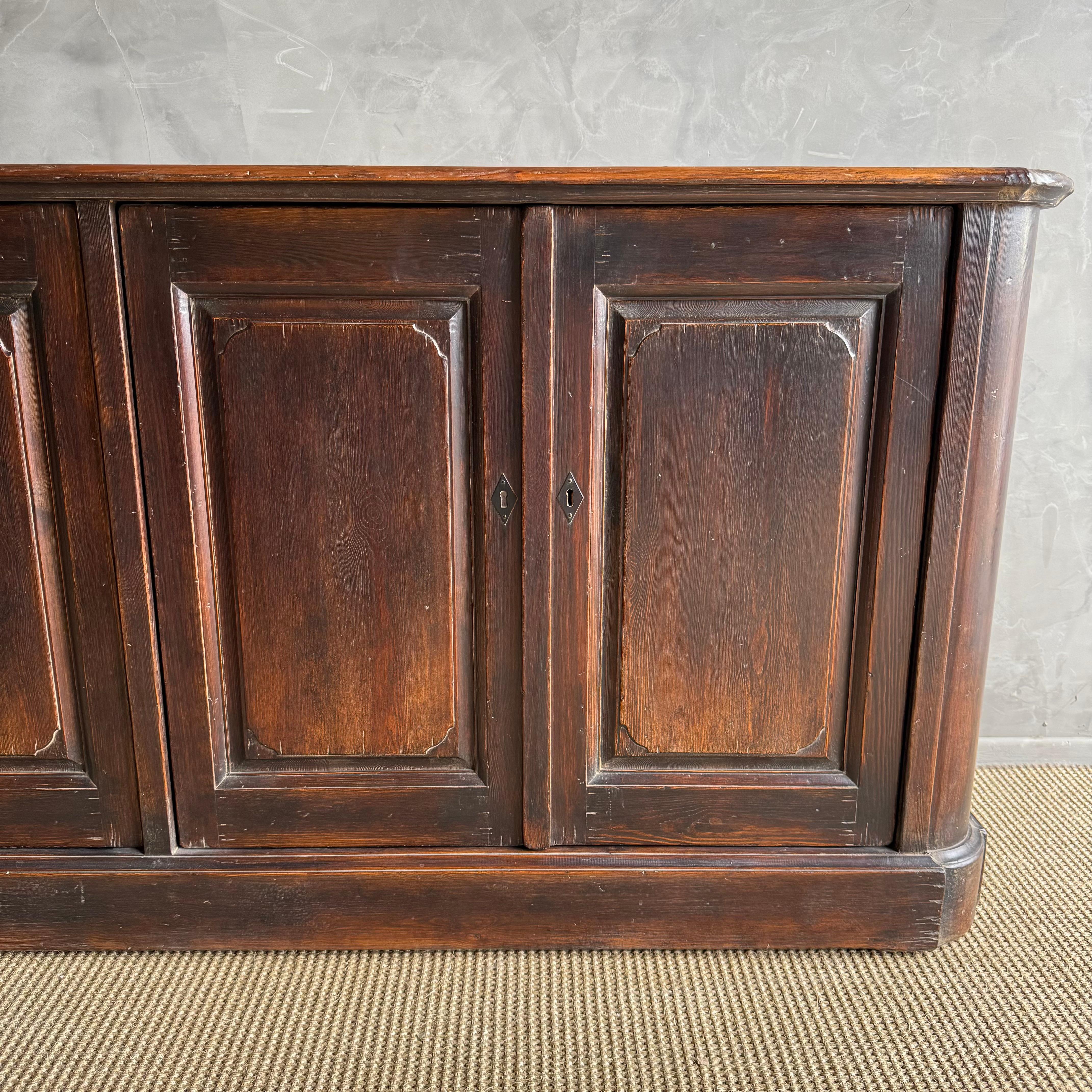 Legno di recupero Reclaimed Wood Bennett European Style Cabinet with 4 doors and locking key 83