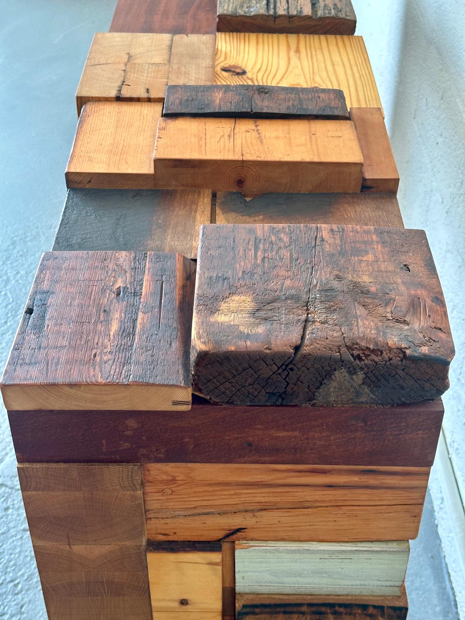 Reclaimed Wood Block Console Table Designed and Handcrafted by Rafael Calvo (amerikanisch) im Angebot