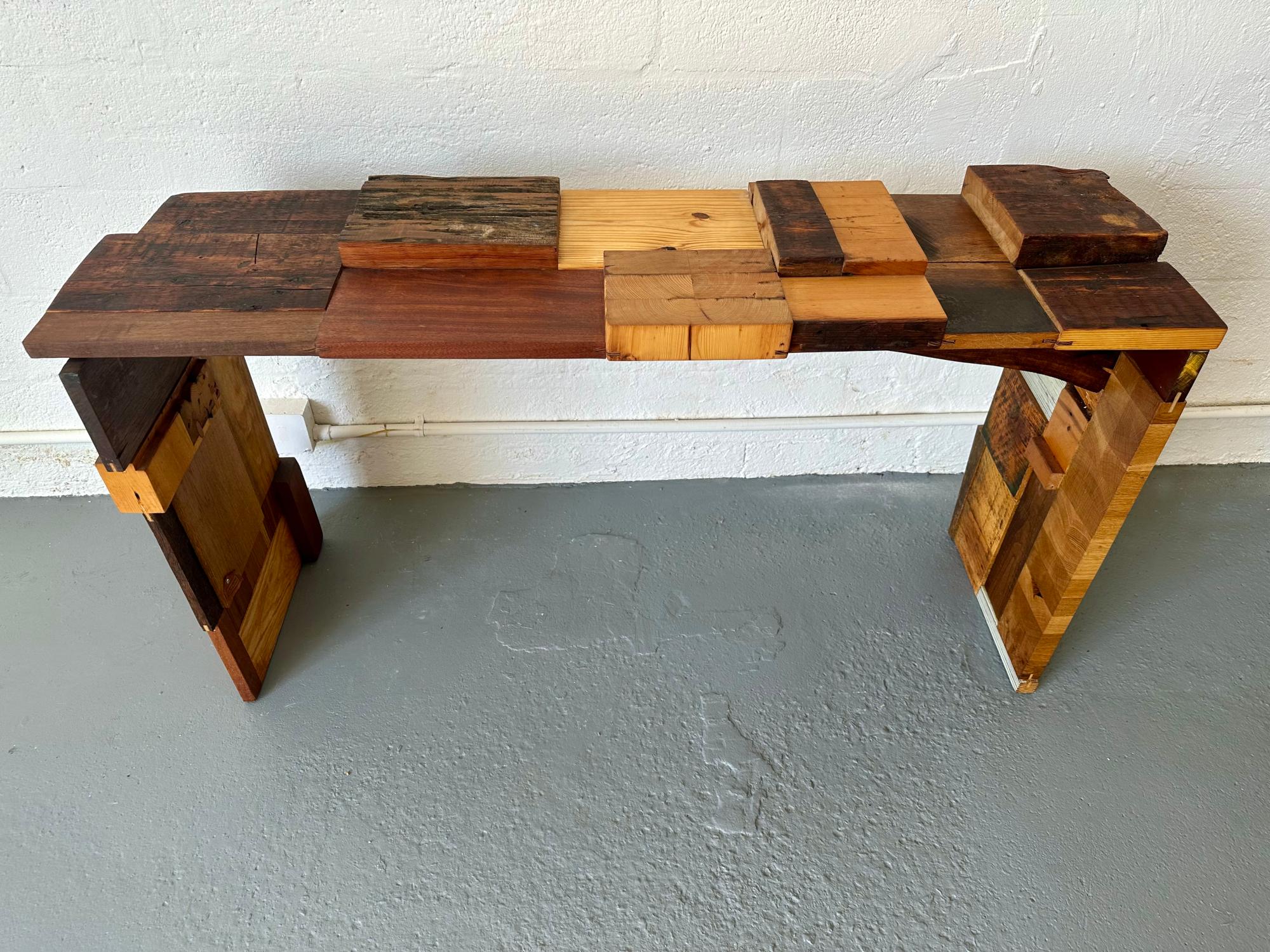 Reclaimed Wood Block Console Table Designed and Handcrafted by Rafael Calvo (Handgefertigt) im Angebot