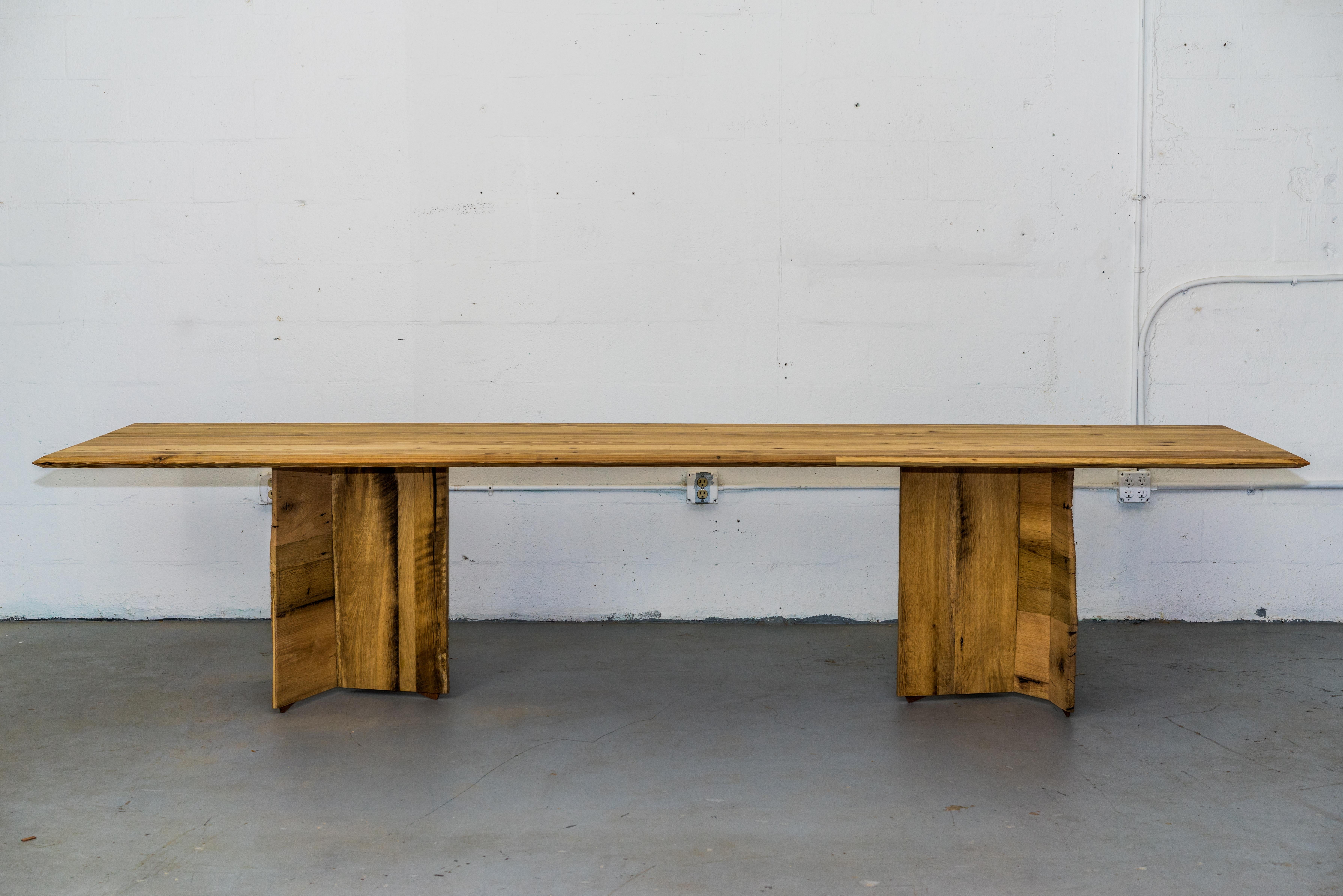 Américain Reclaimed Wood Organica Table, Designed and Handcrafted by Rafael Calvo en vente