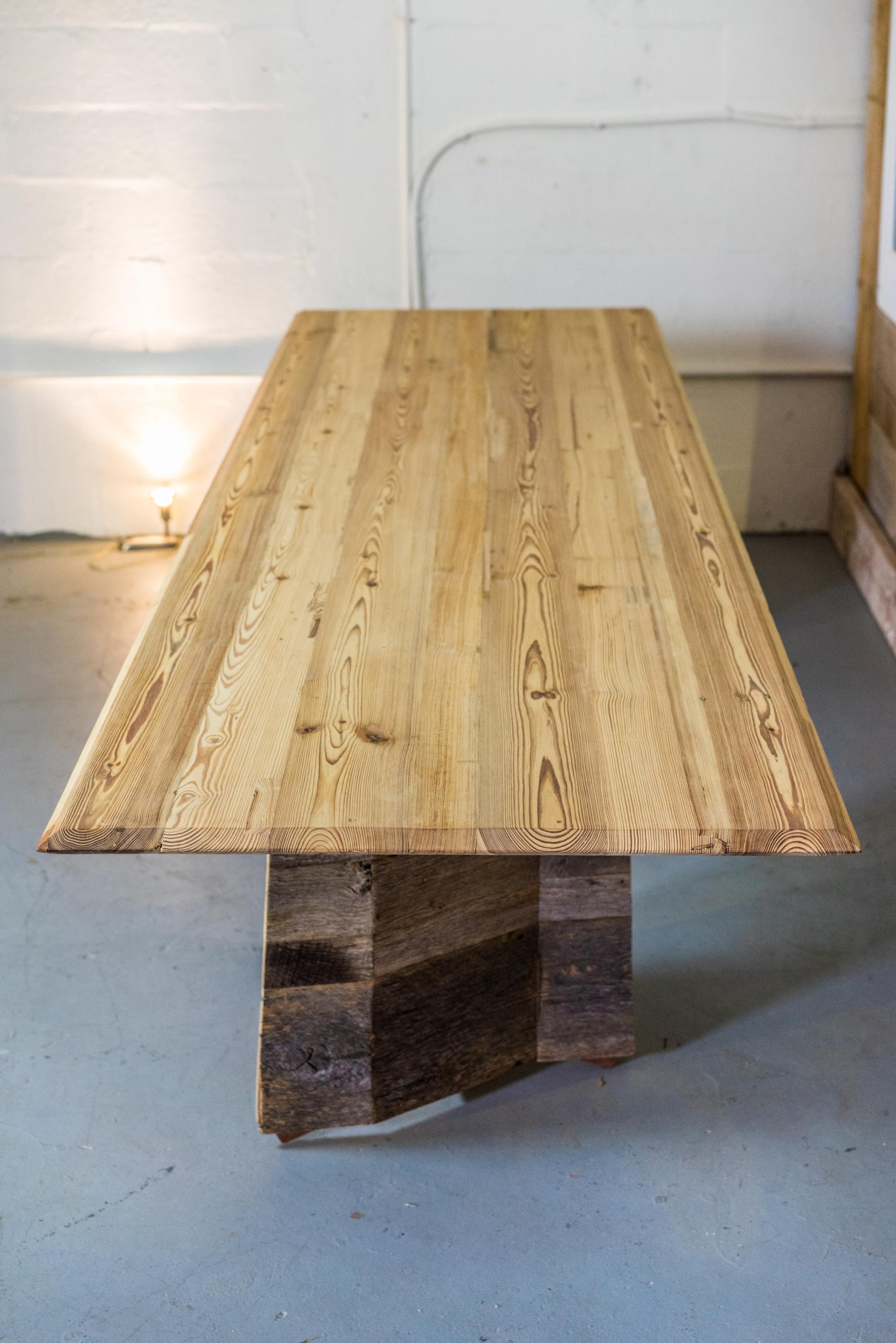 Reclaimed Wood Organica Table, Designed and Handcrafted by Rafael Calvo Neuf - En vente à Miami, FL