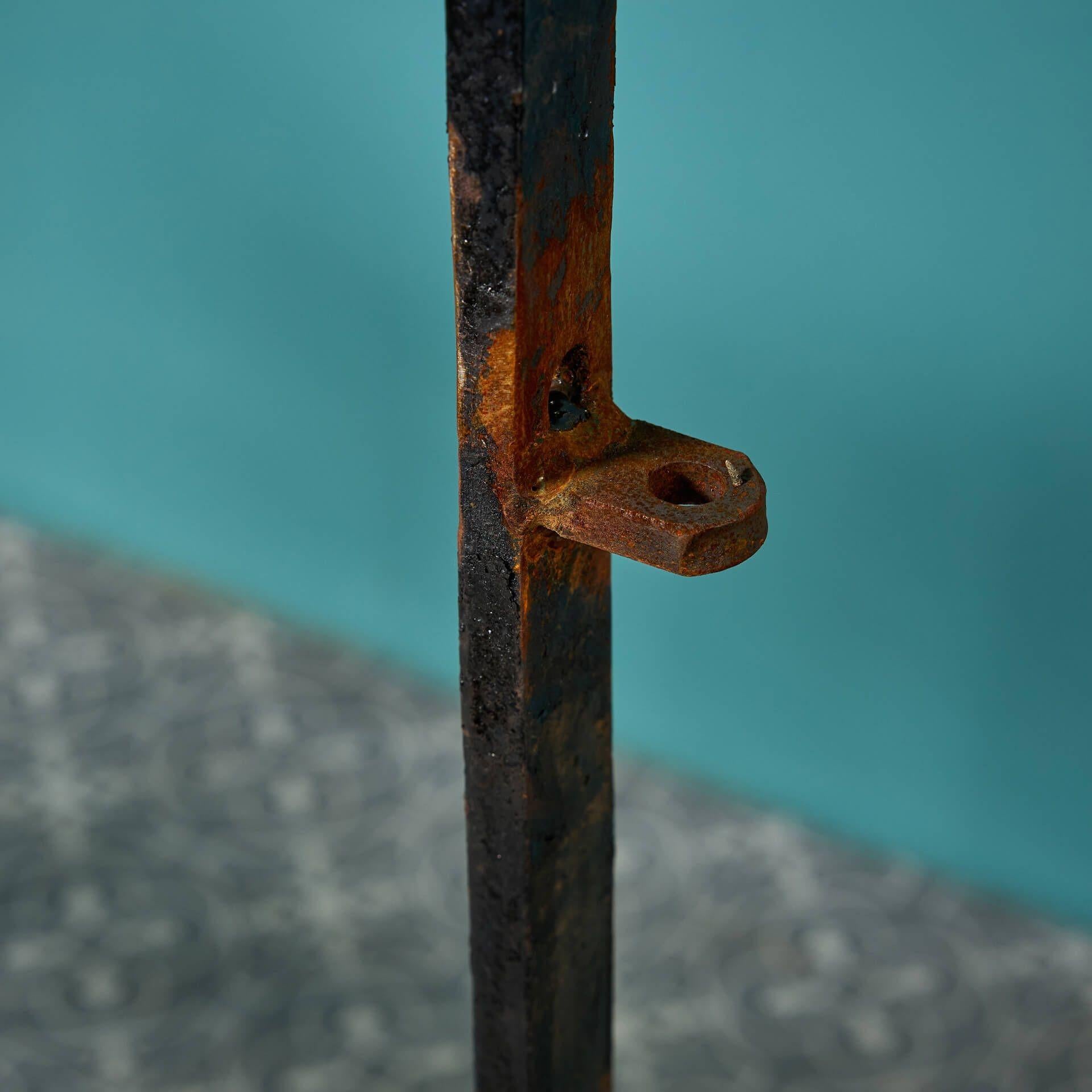 Arts and Crafts Cancello pedonale in ferro battuto rigenerato in vendita