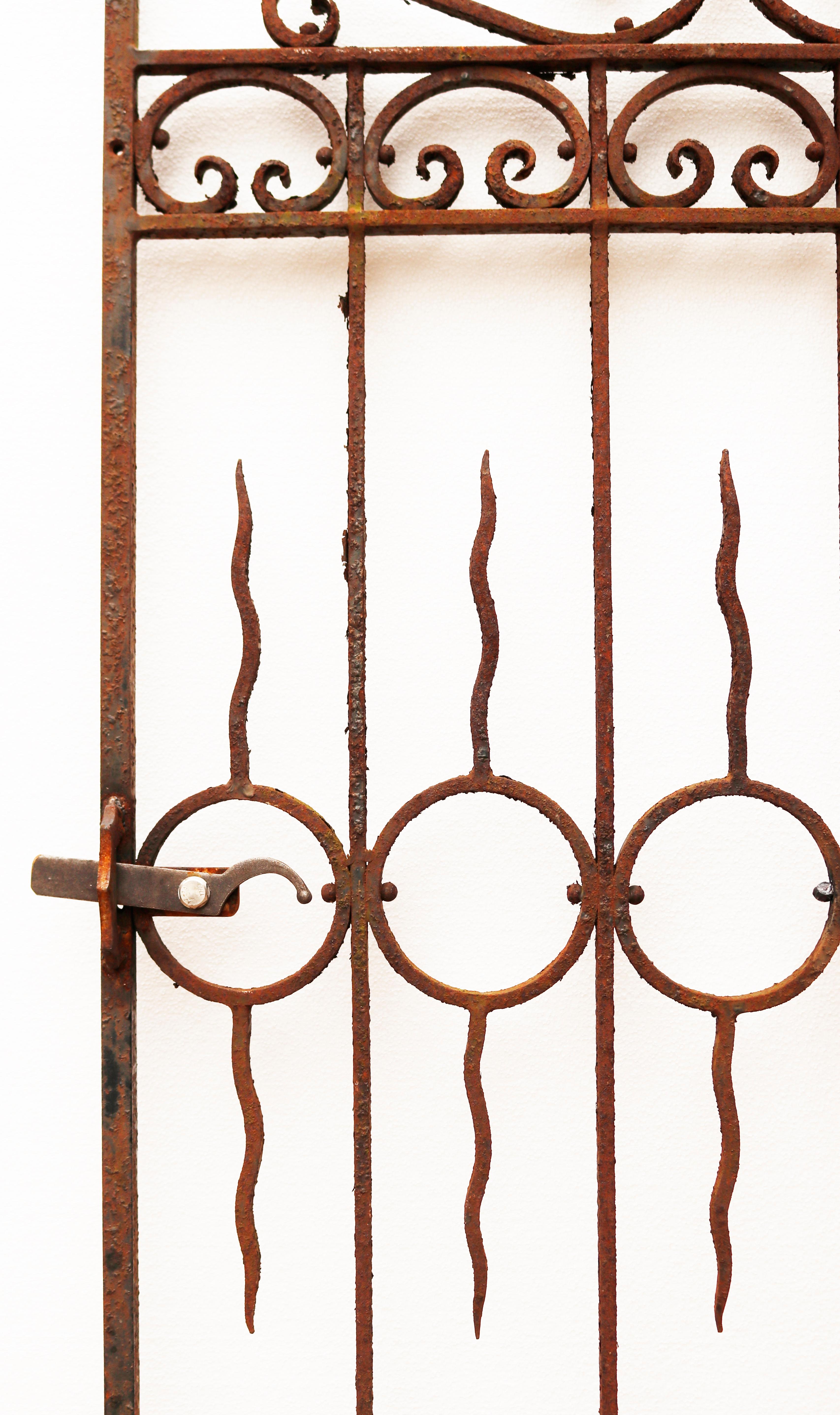 Reclaimed Wrought Iron Victorian Style Gate In Good Condition For Sale In Wormelow, Herefordshire