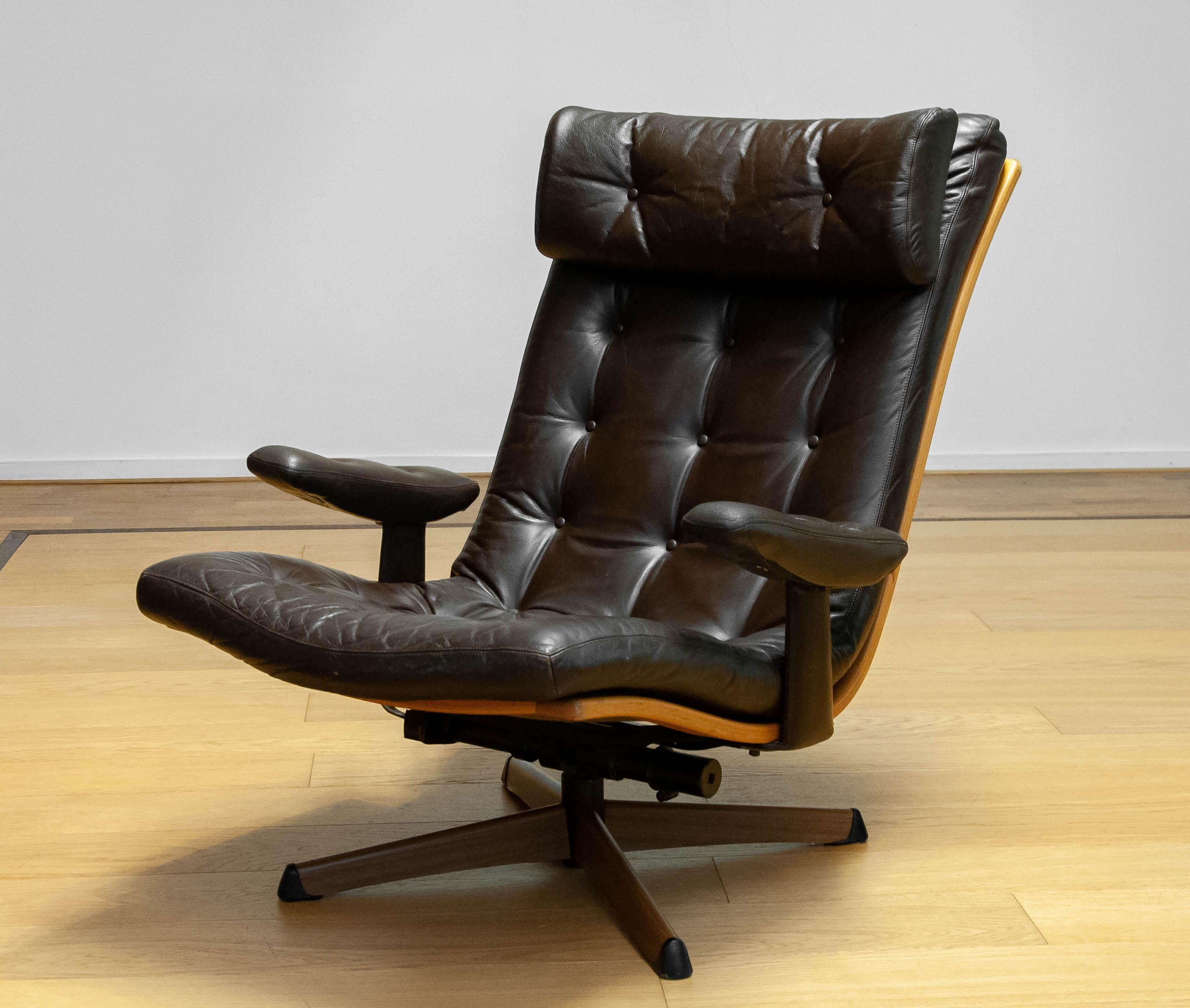 Swedish Recliner And Swivel Chair 'Delfin' By G-Design / Göte Nässjö In Brown Leather