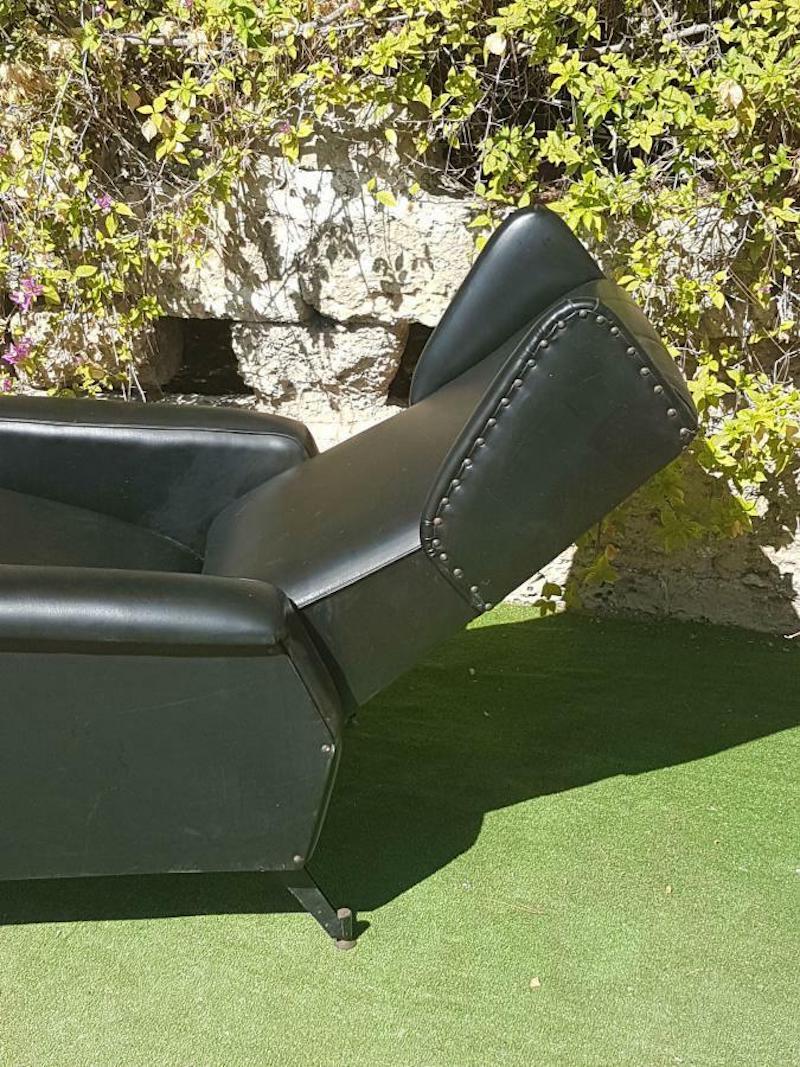 Sillón reclinable en ecopiel, años 70 en venta 2