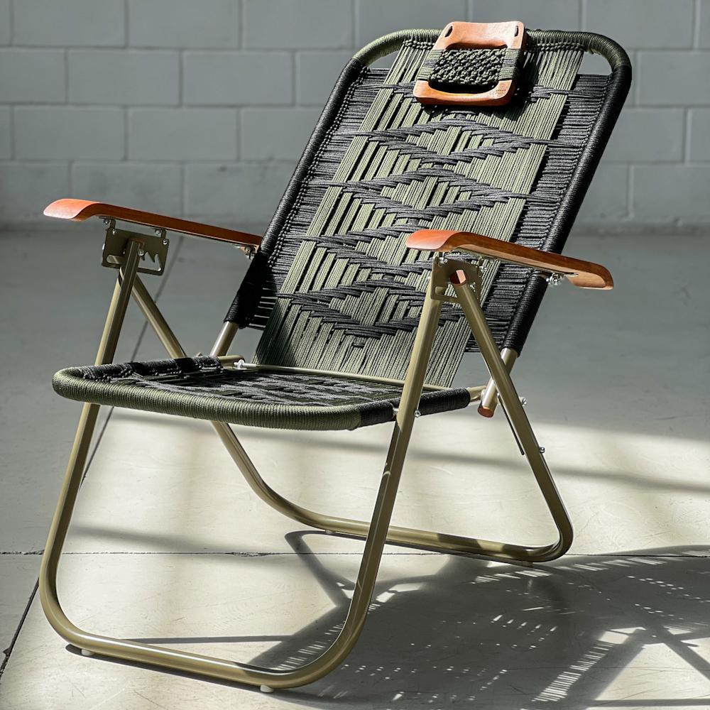 Engraved Reclining beach arm chair Japú - Trama 3 - Outdoor area - Dengô Brasil For Sale