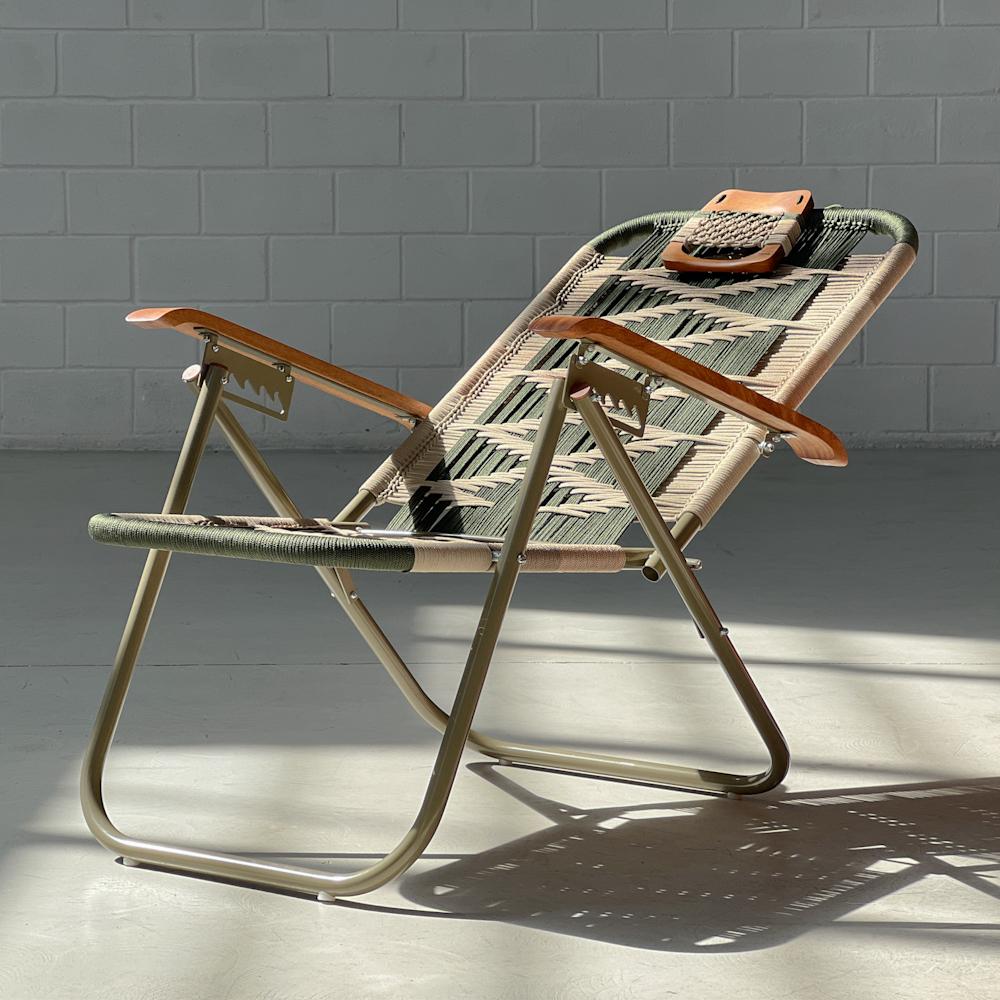 Reclining beach arm chair Japú - Trama 3 - Outdoor area - Dengô Brasil For Sale 1