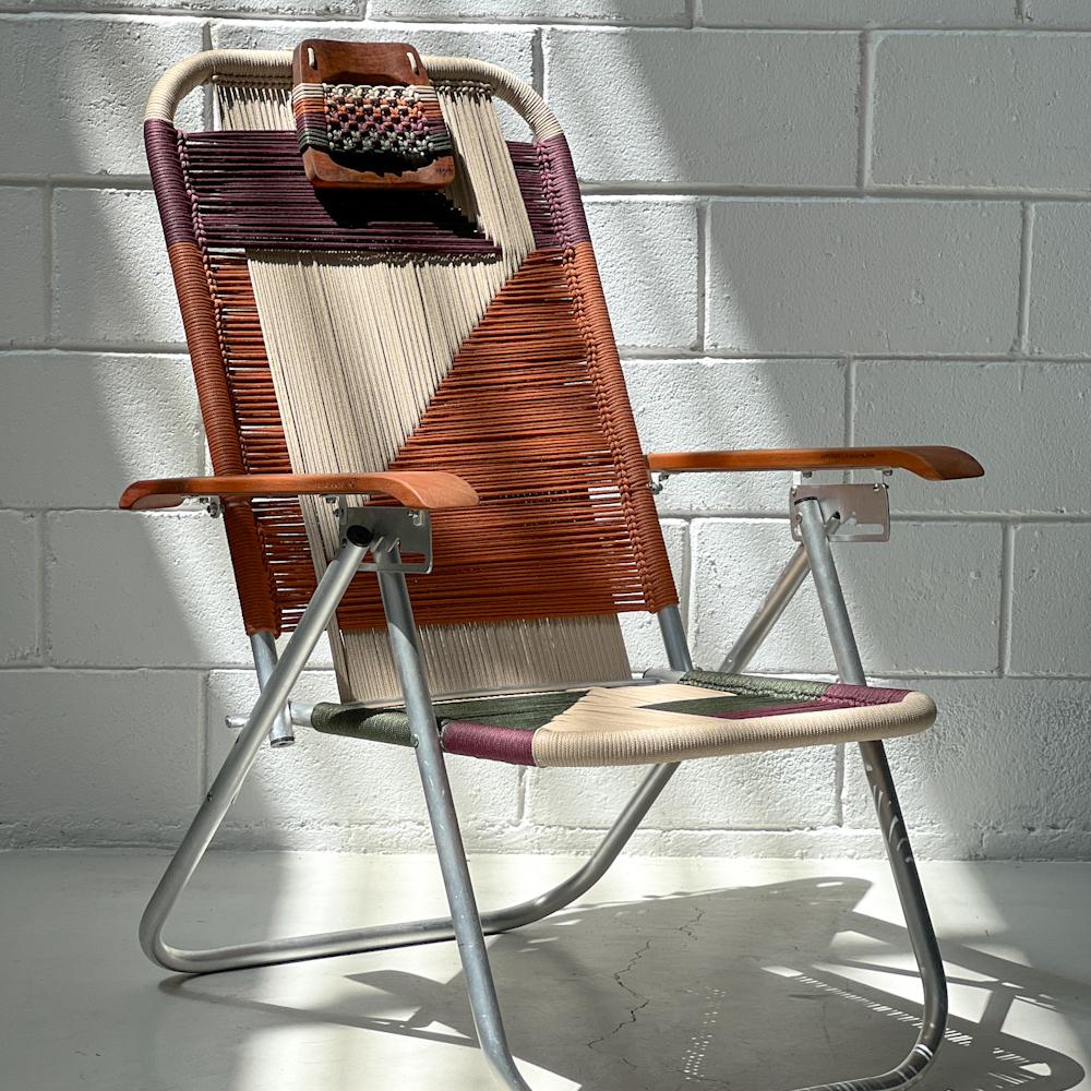 - Trama 7 - main color: sand - secondary colors: burgundy, ocher, musk green.
- structure color: natural aluminum.

beach chair, country chair, garden chair, lawn chair, camping chair, folding chair, stylish chair, funky chair, armchair

DENGÔ -
A